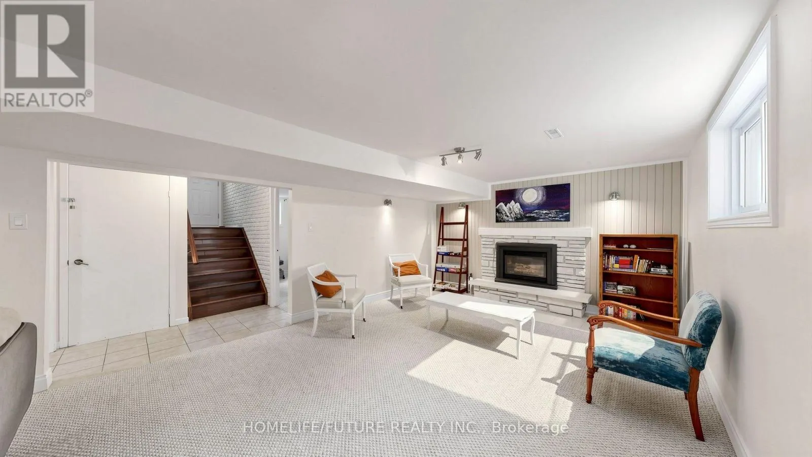3906 ROSEMARY LANE