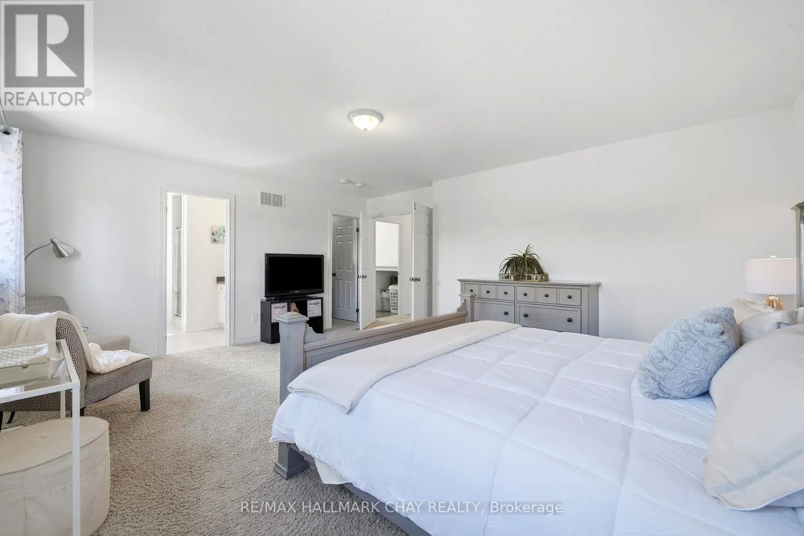 61 CARLETON TRAIL