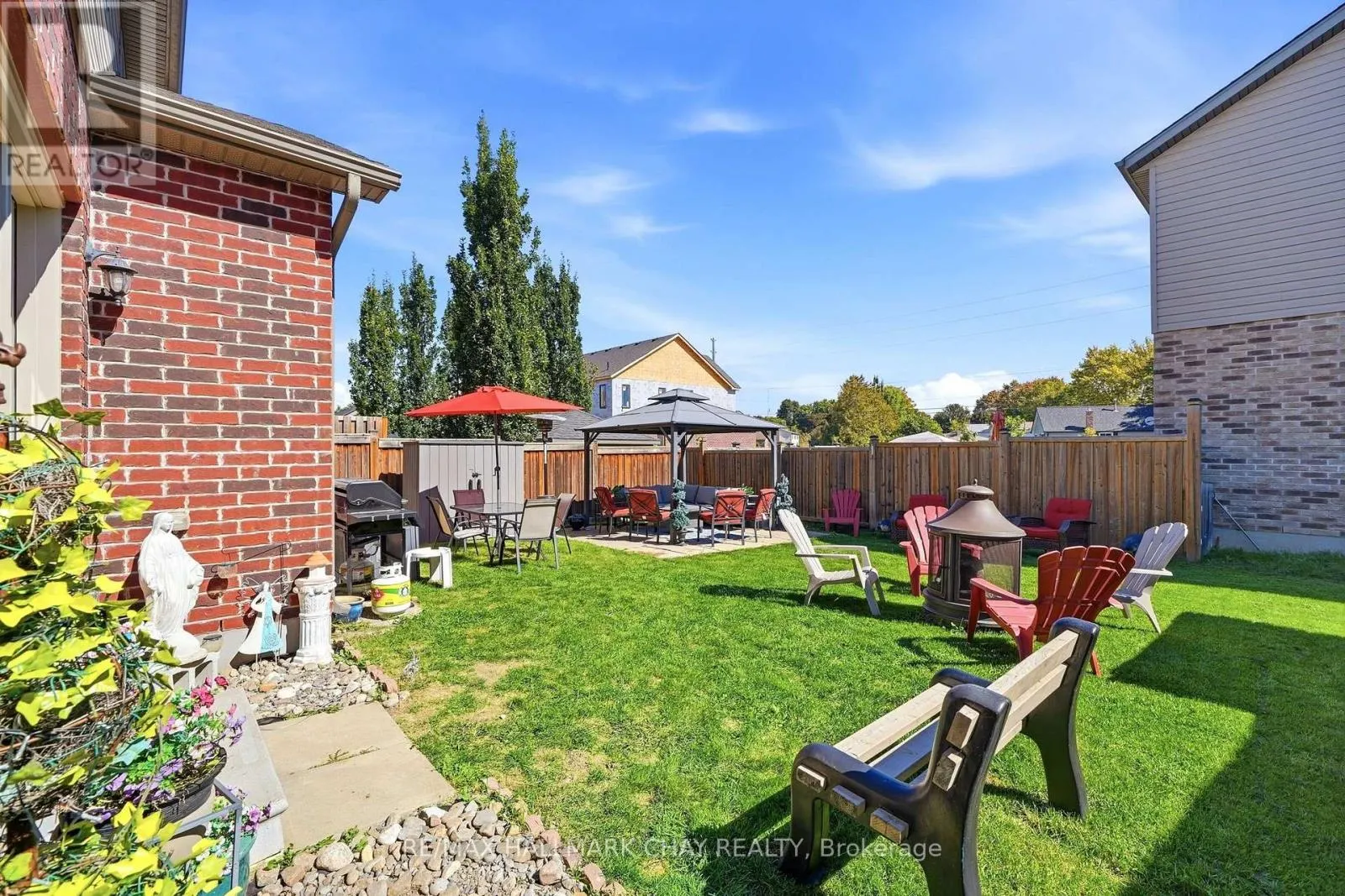 61 CARLETON TRAIL