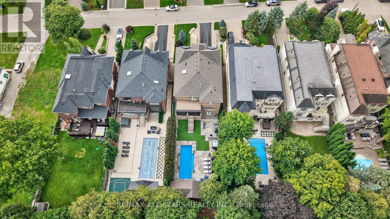 126 HILLVIEW ROAD
