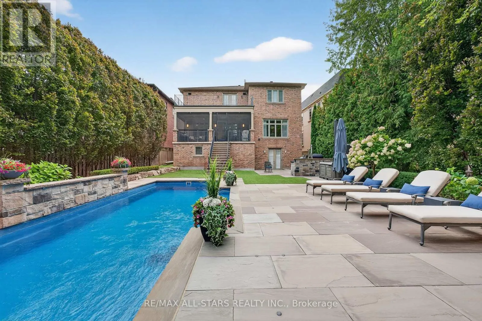 126 HILLVIEW ROAD