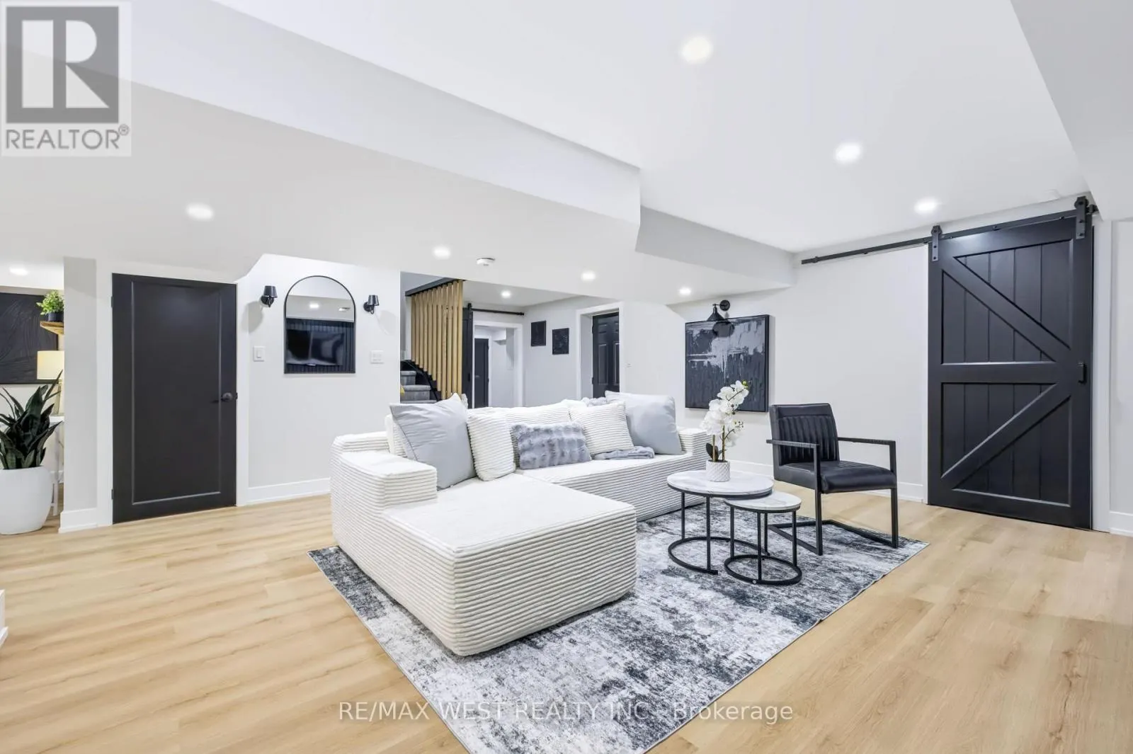 39 MCKEOWN STREET