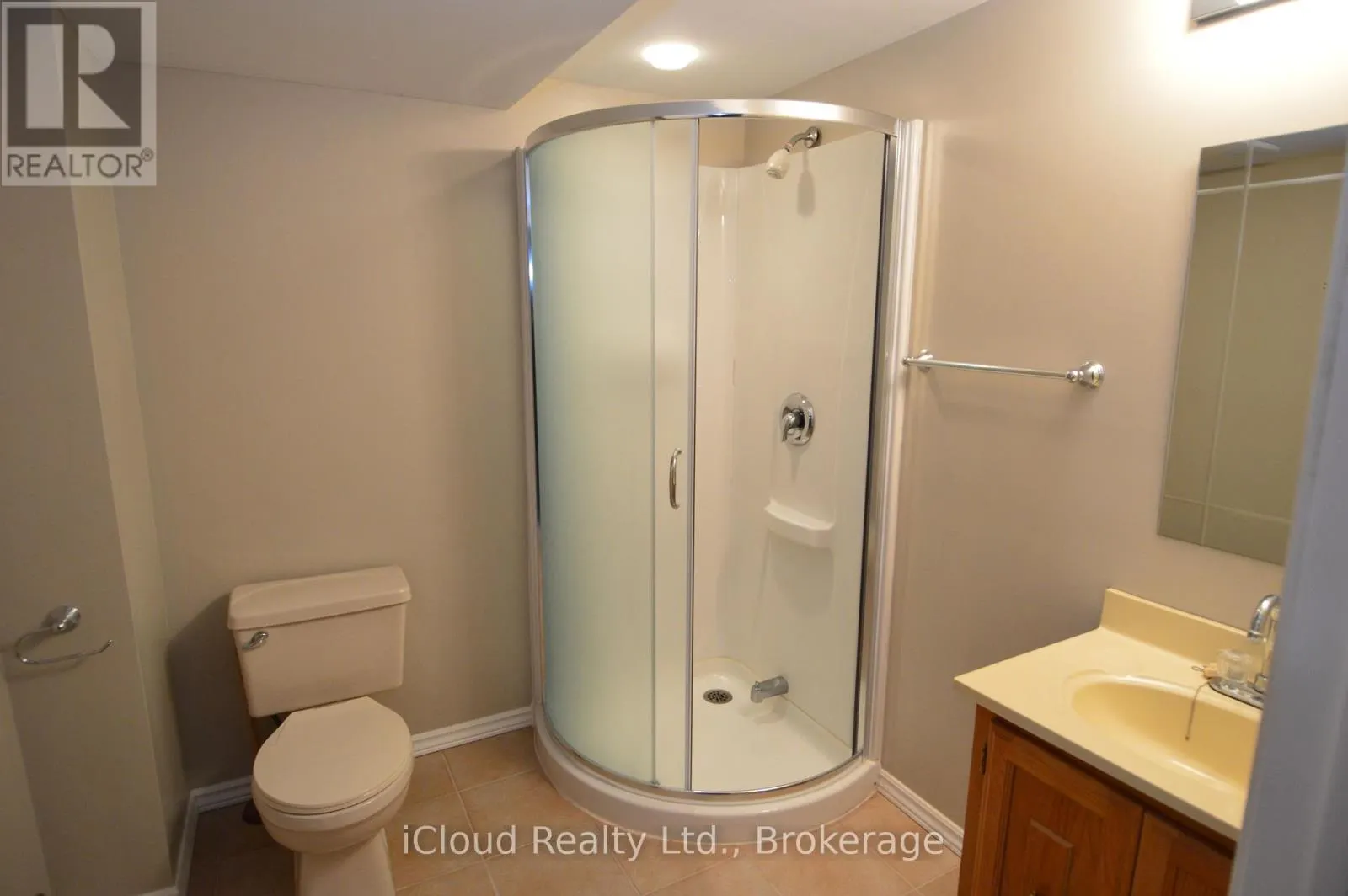 32 - 101 RIVERVIEW ROAD