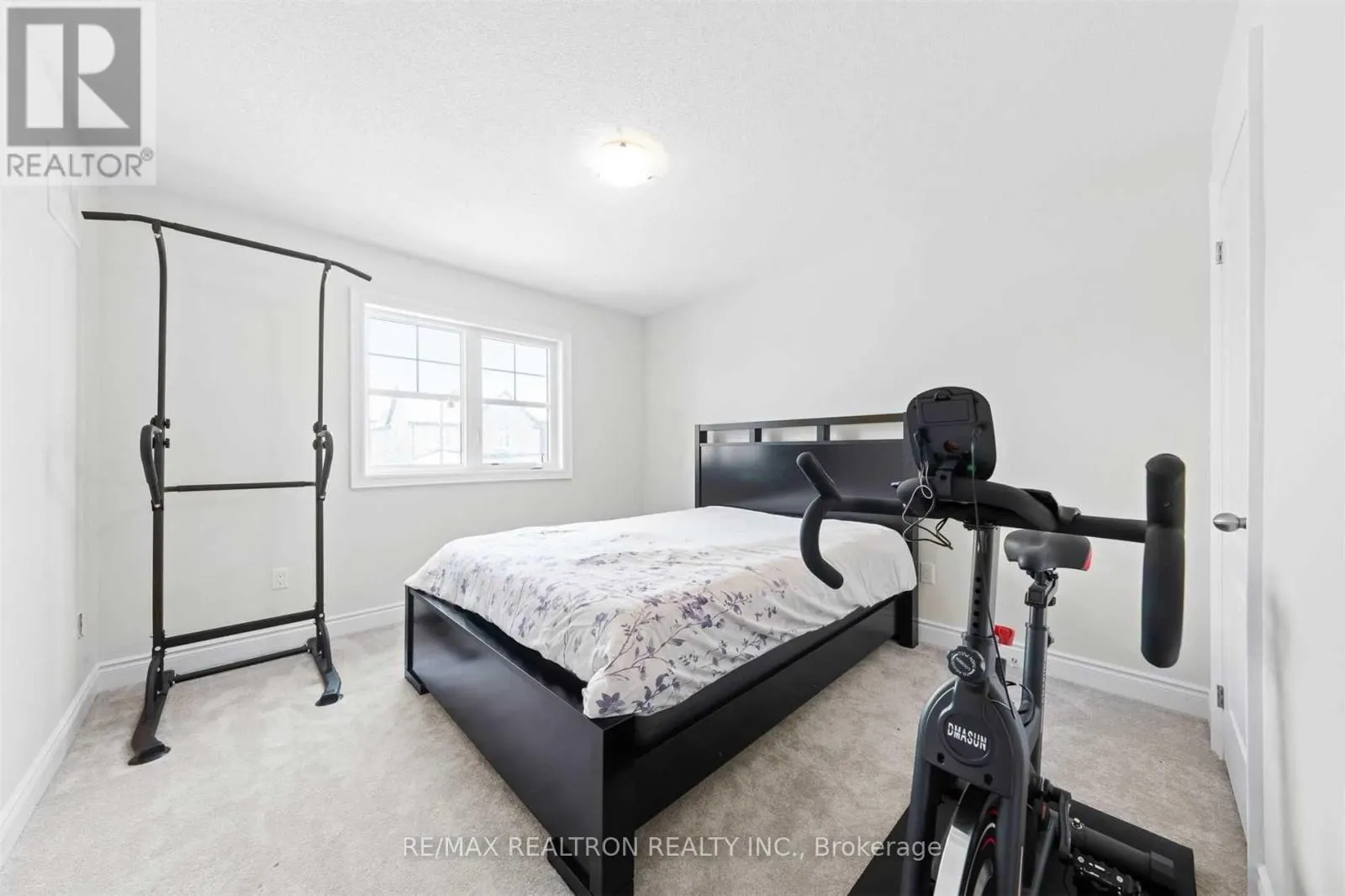 1172 PEELAR CRESCENT