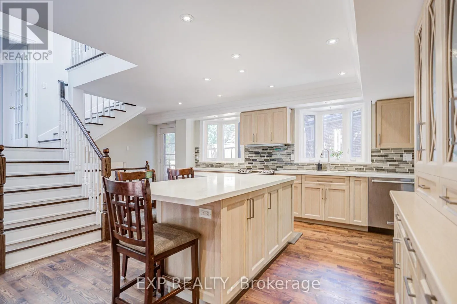 82 DERBY COURT