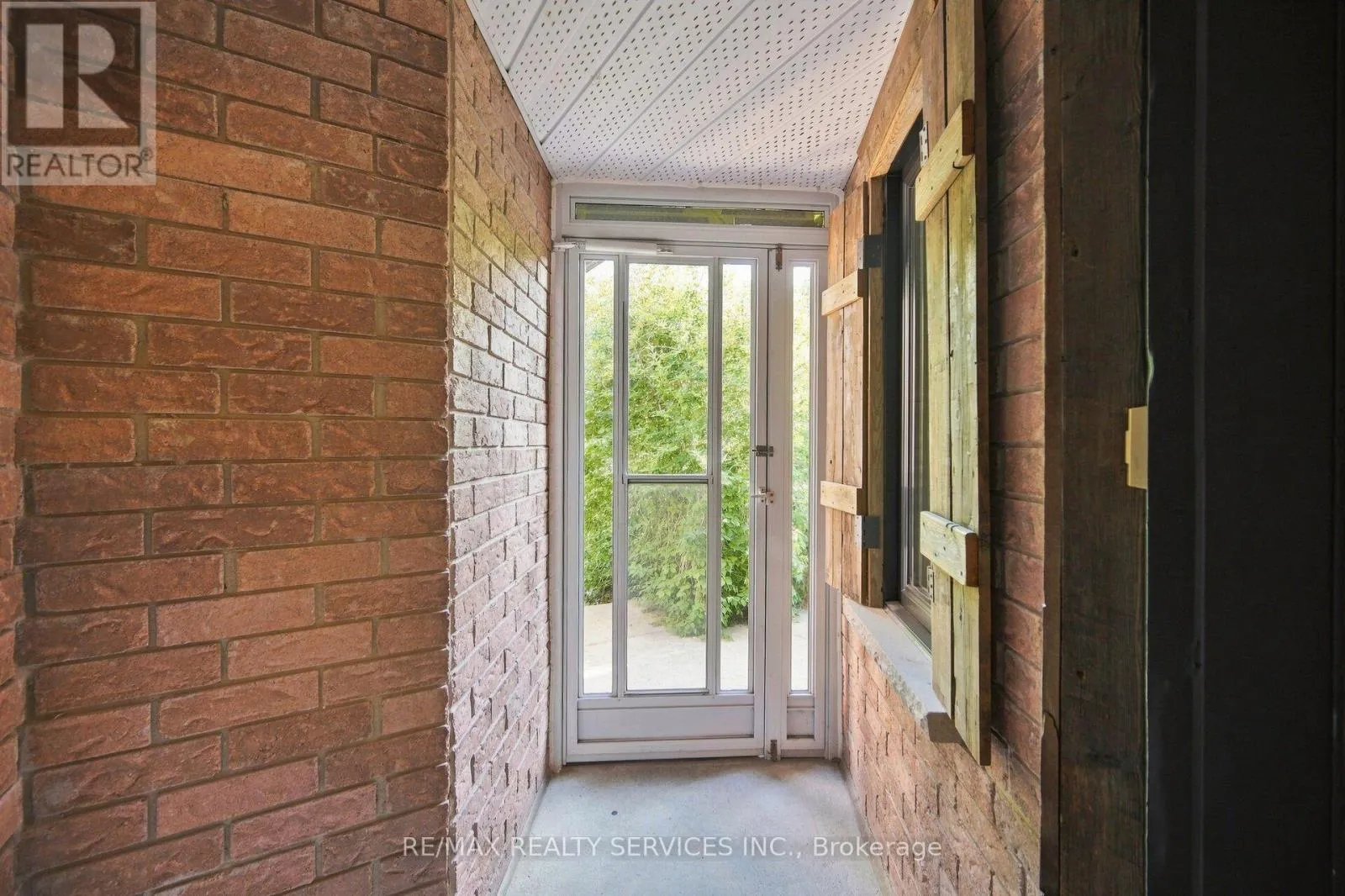 46 MAGANI AVENUE