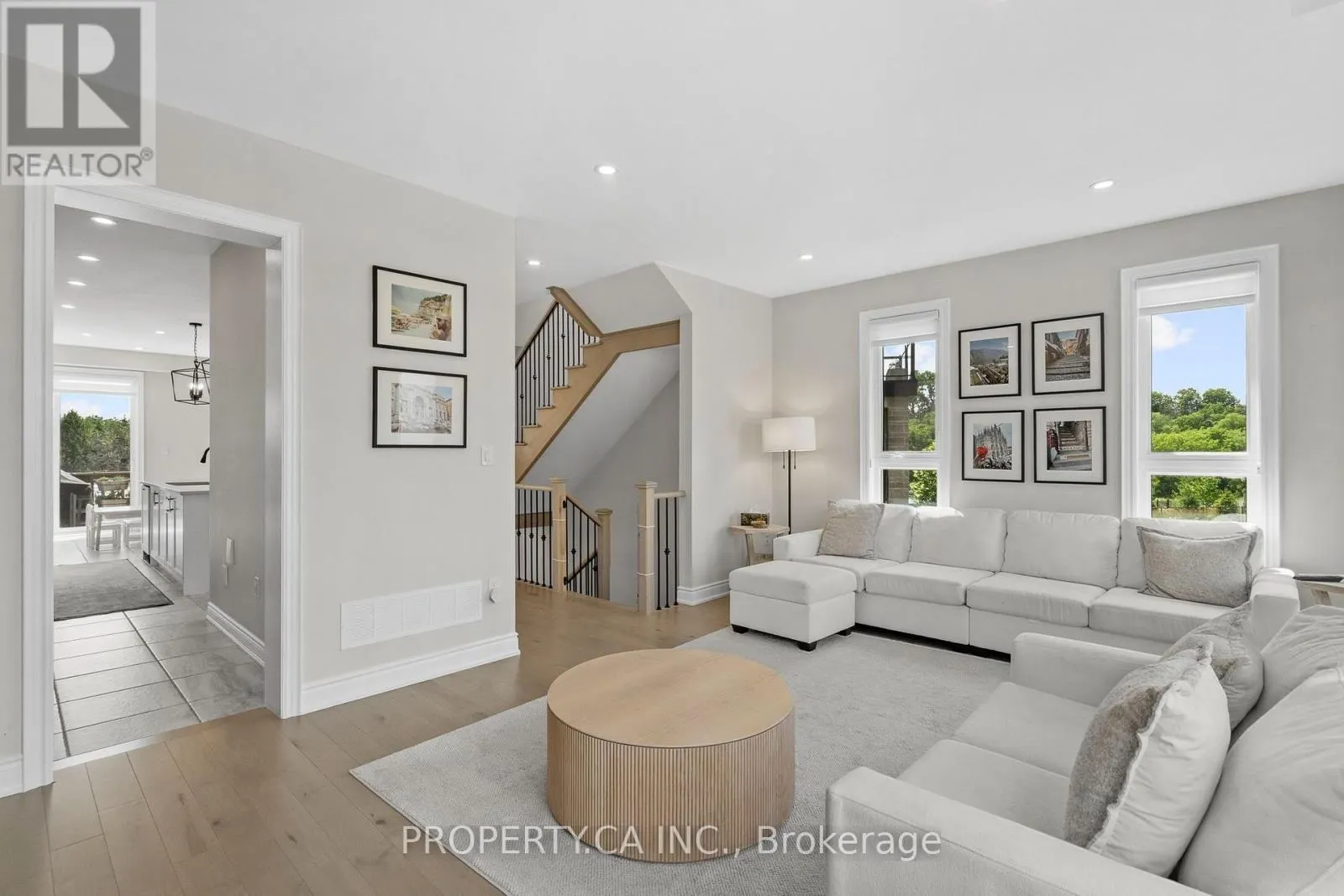 556 NEW ENGLAND COURT