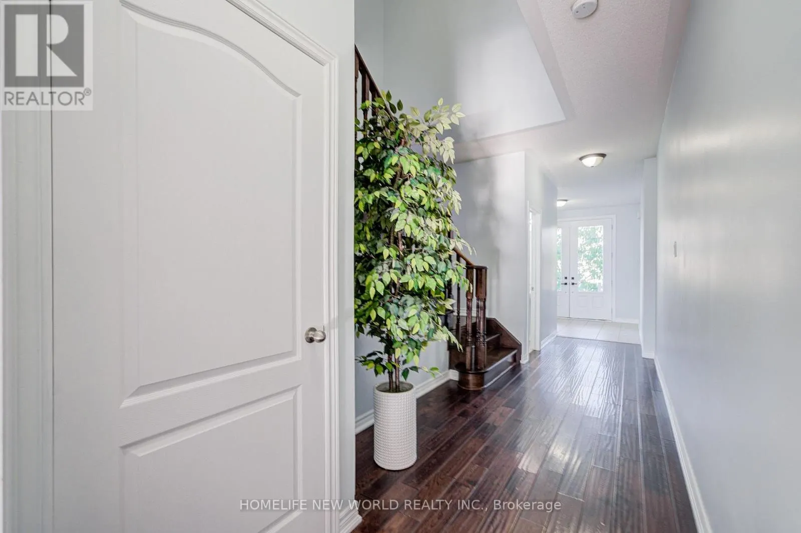 146 ART WEST AVENUE