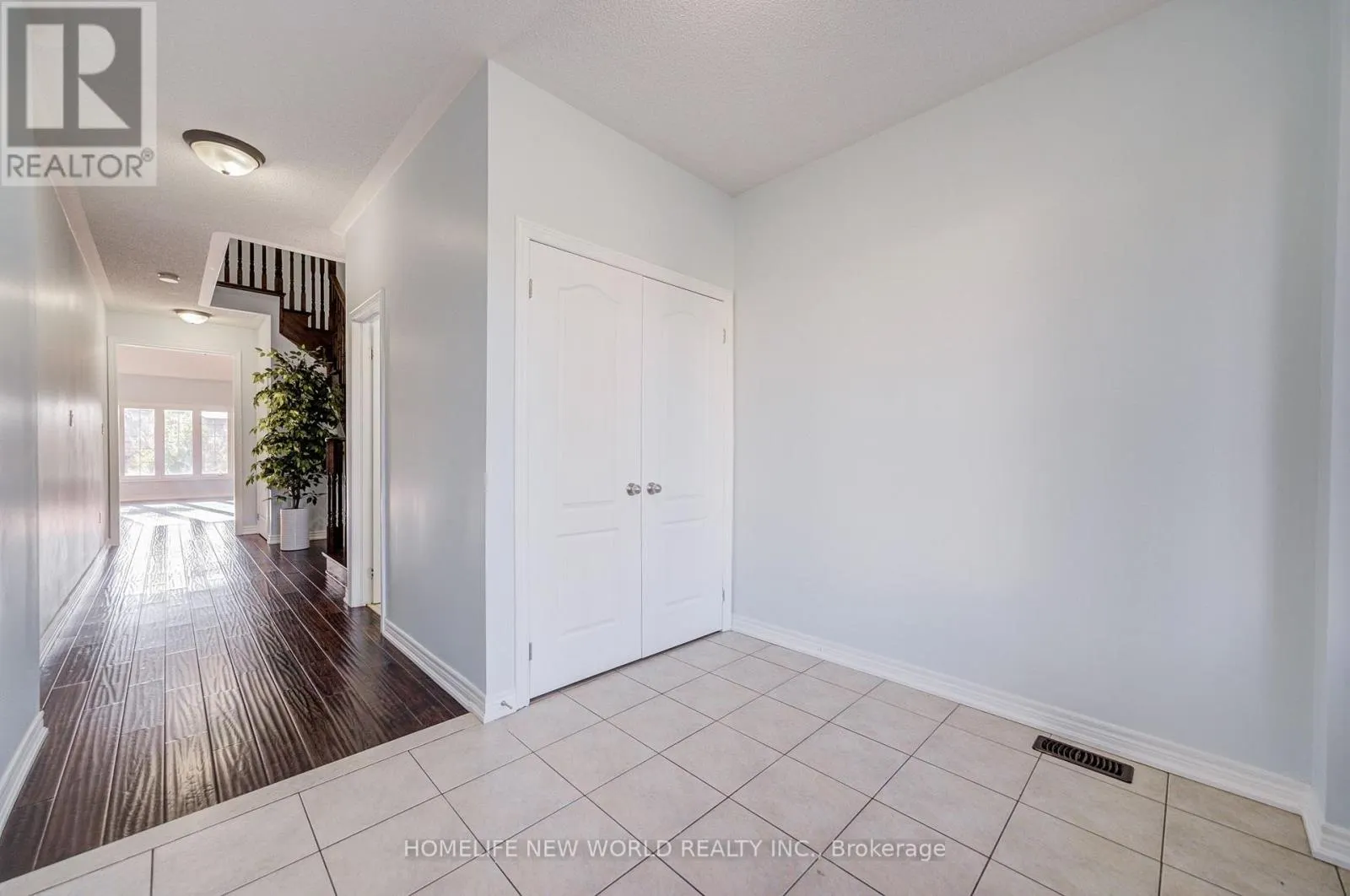 146 ART WEST AVENUE