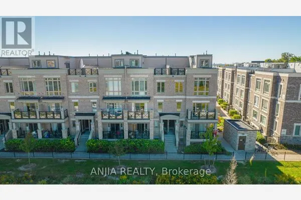 207 - 10 DUNSHEATH WAY
