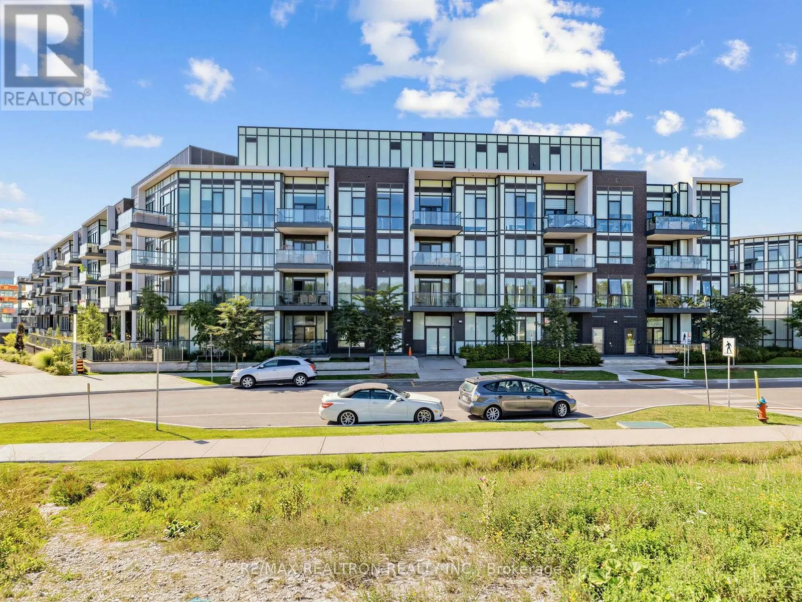 101 - 415 SEA RAY AVENUE