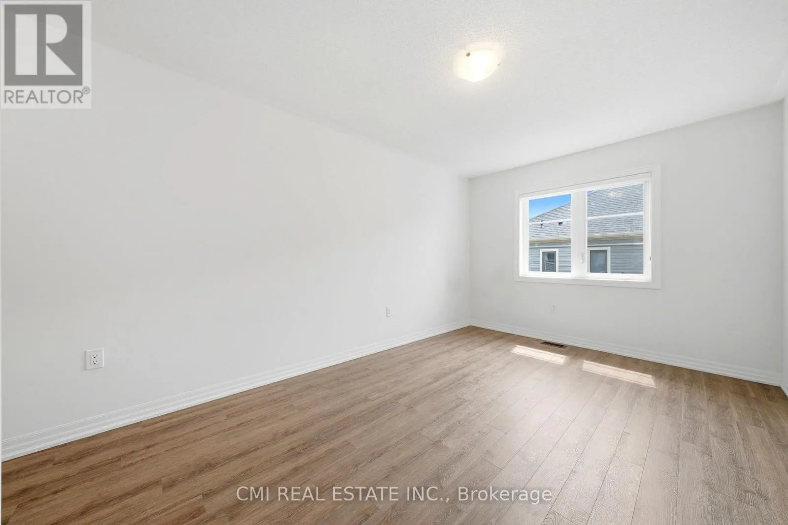 2 GEORGE ELLIS DRIVE