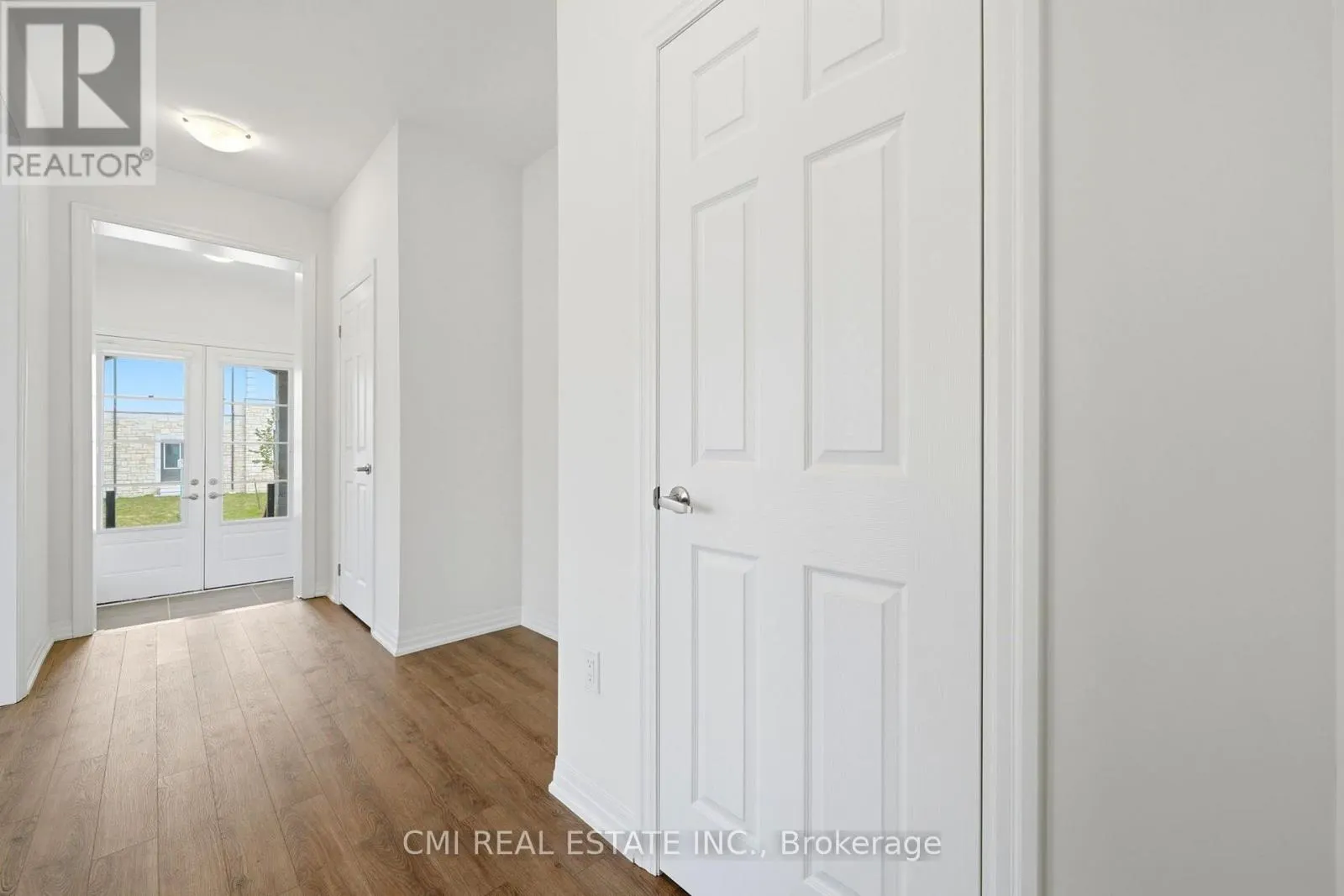 2 GEORGE ELLIS DRIVE