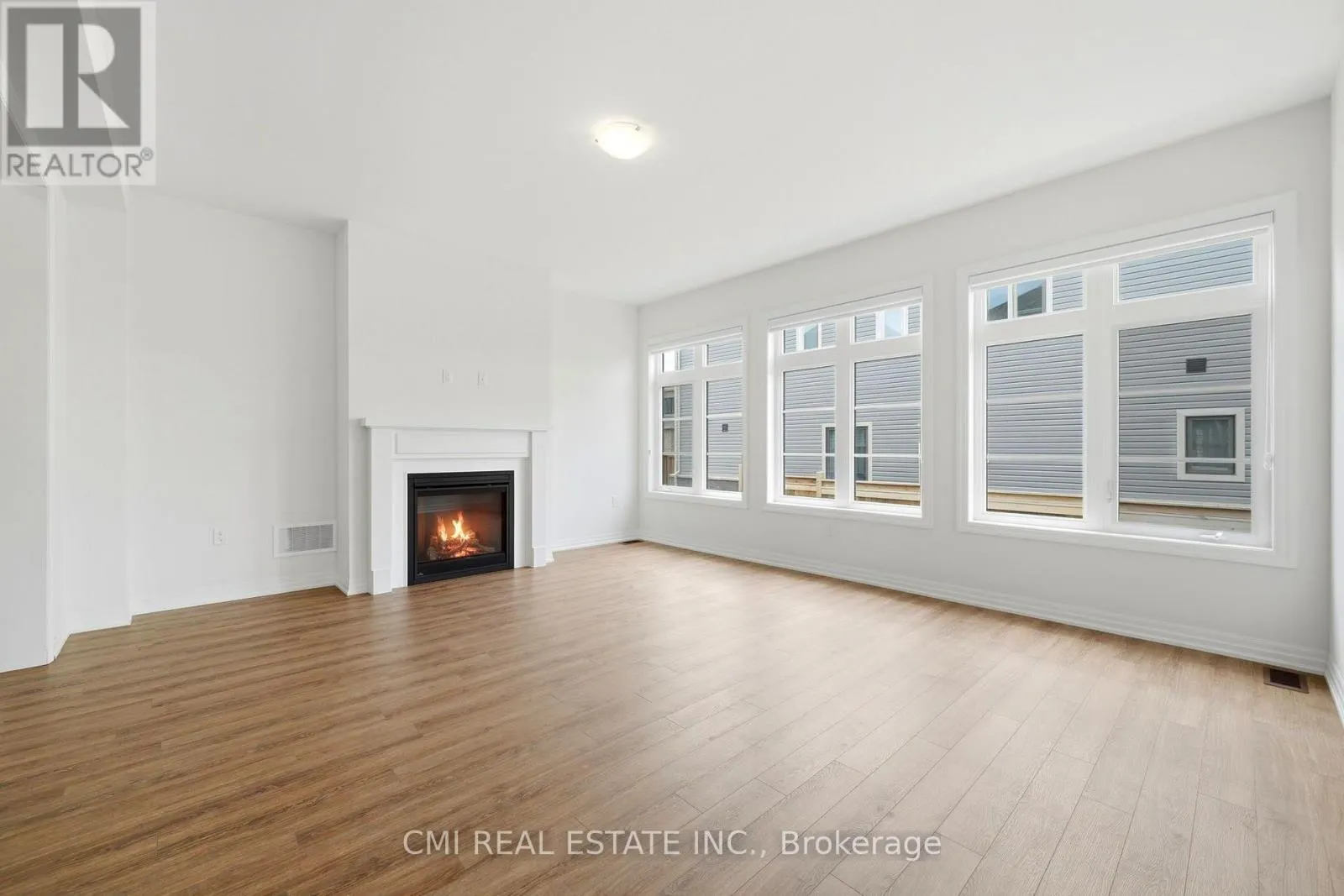 2 GEORGE ELLIS DRIVE