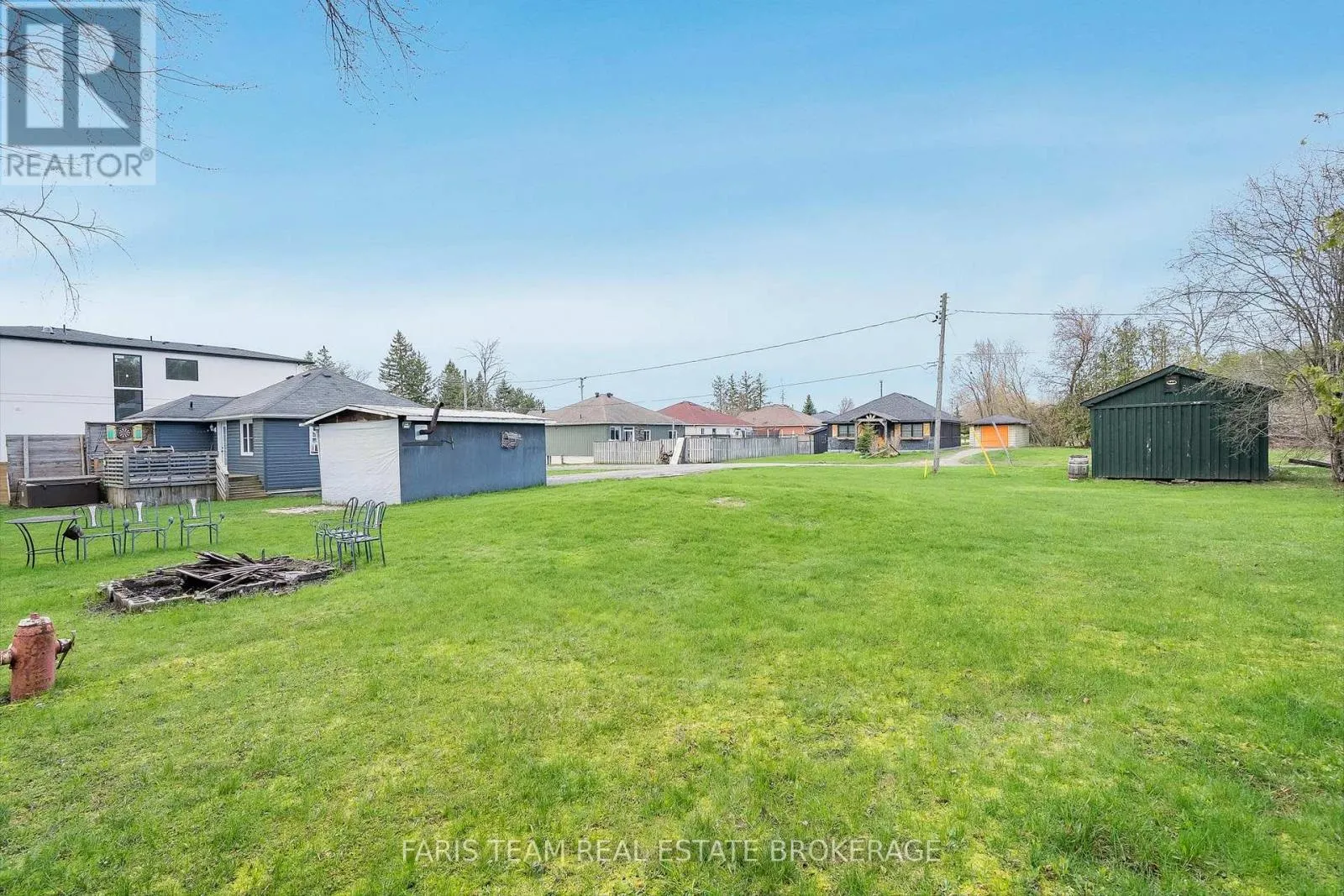 1417 MAPLE WAY