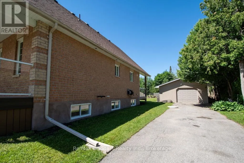 48 BRULE LAKEWAY