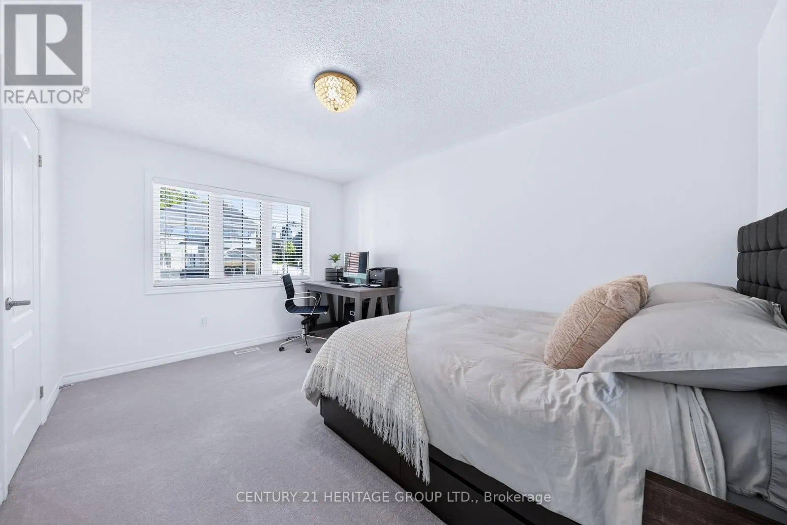 244 GORD CLELLAND GATE