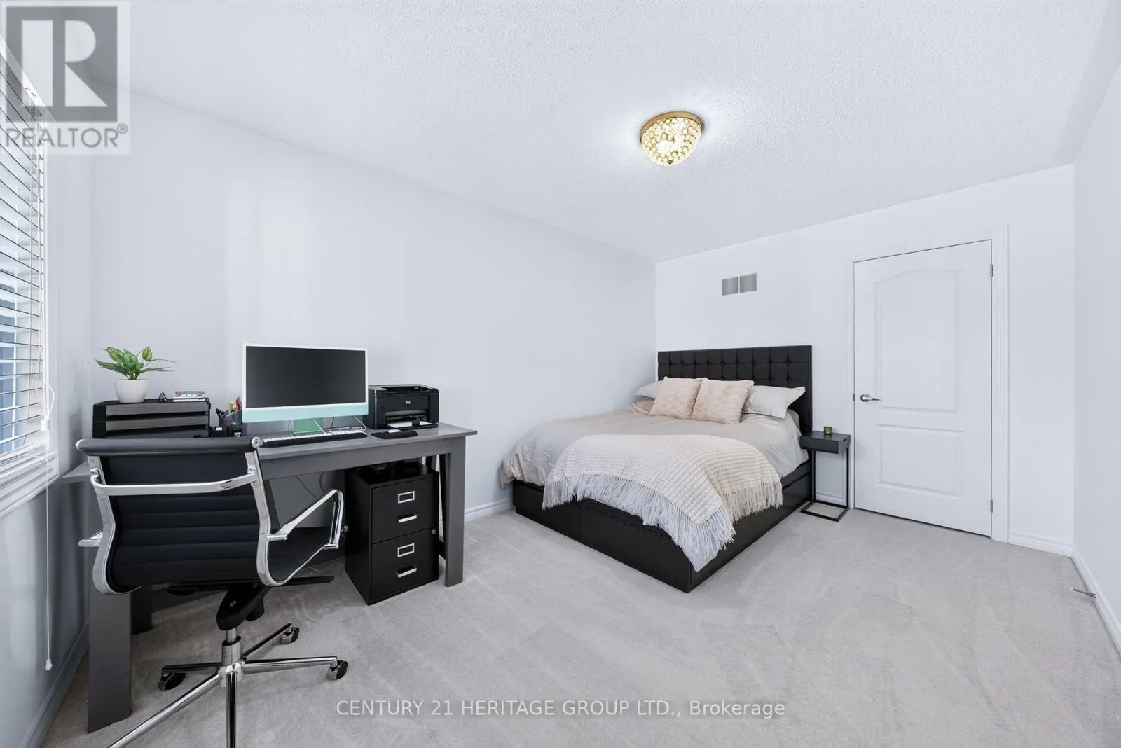 244 GORD CLELLAND GATE
