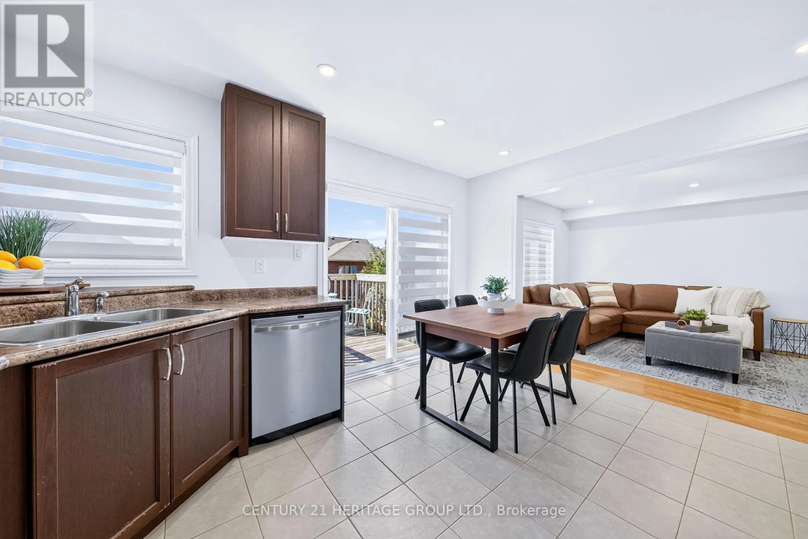 244 GORD CLELLAND GATE