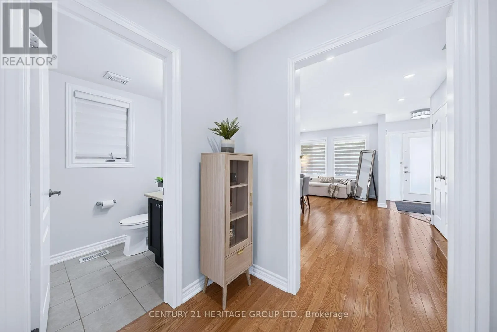 244 GORD CLELLAND GATE