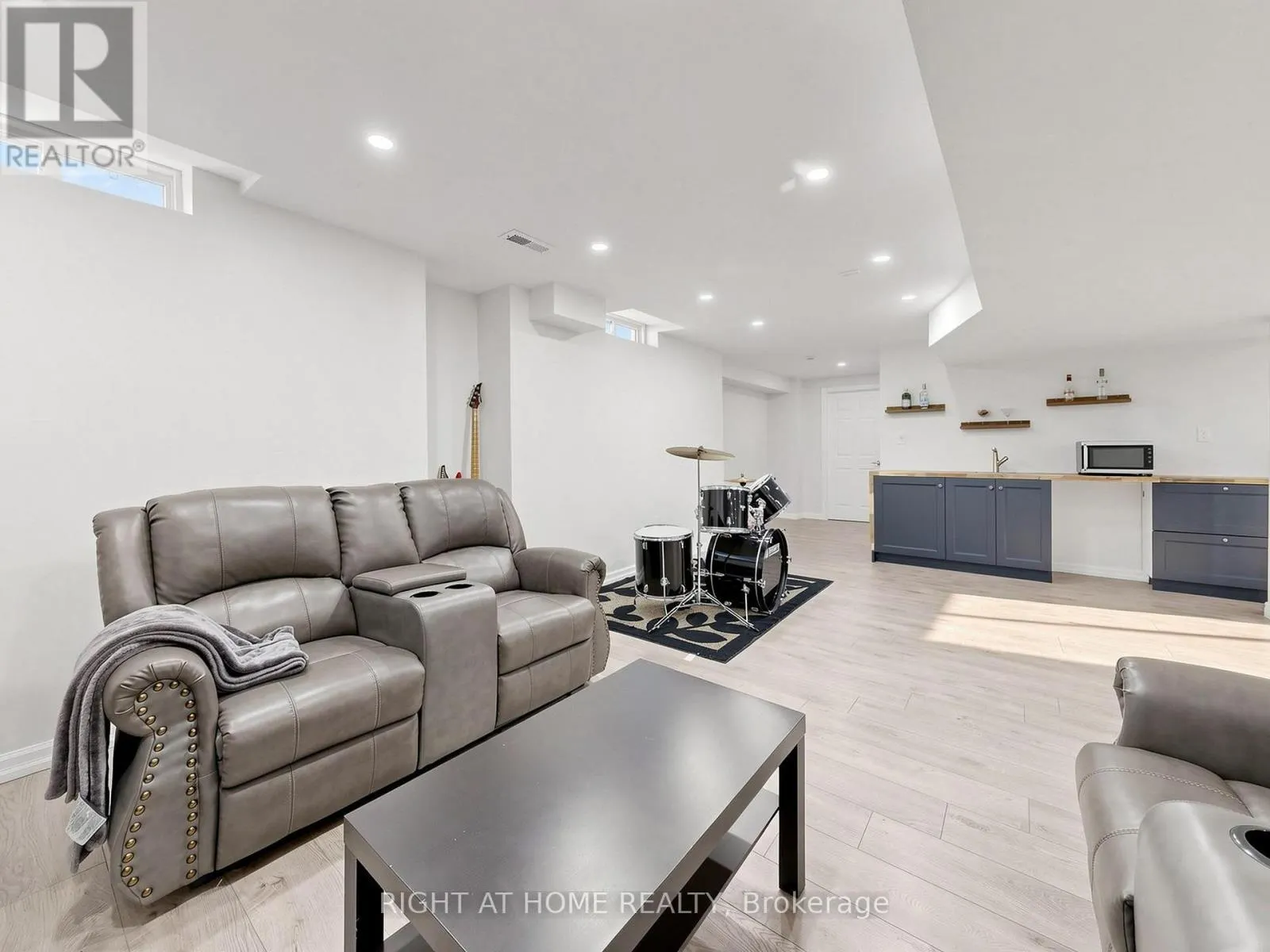 89 GREENWOOD ROAD