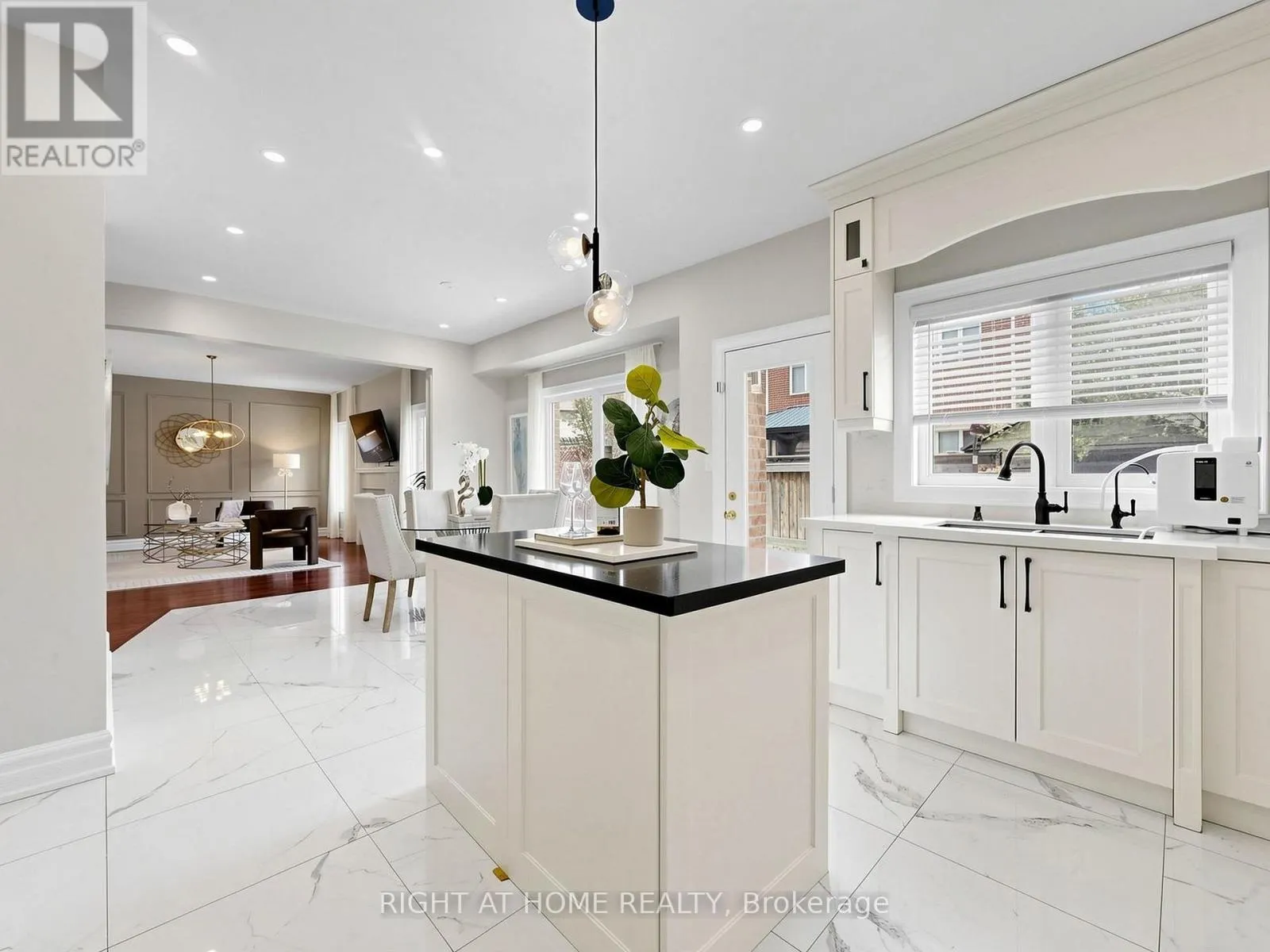 89 GREENWOOD ROAD