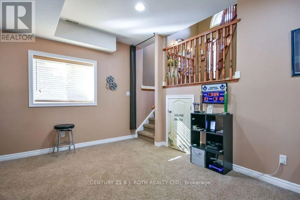 21 ARMEDA CLOW CRESCENT