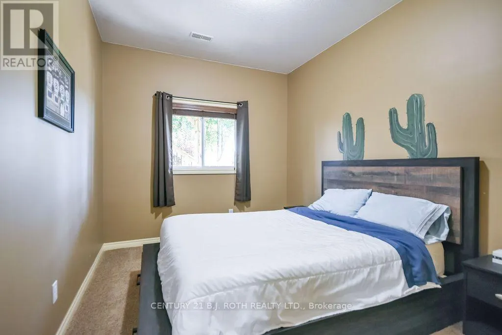 21 ARMEDA CLOW CRESCENT