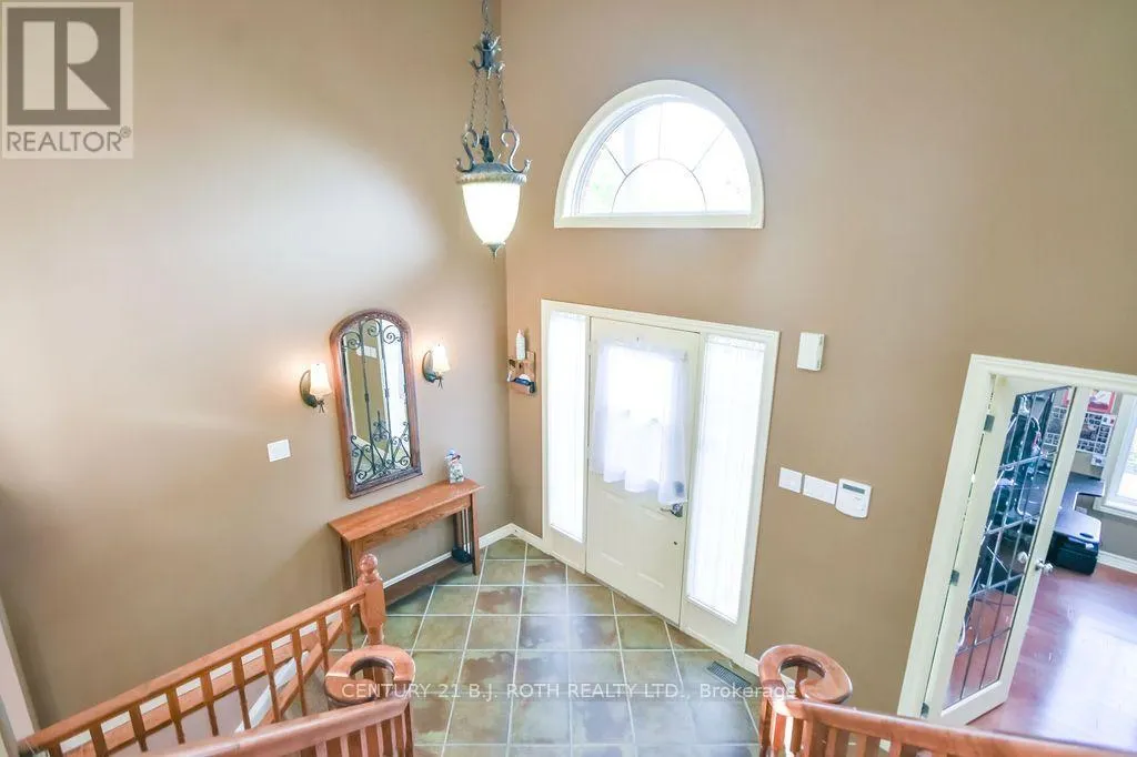 21 ARMEDA CLOW CRESCENT