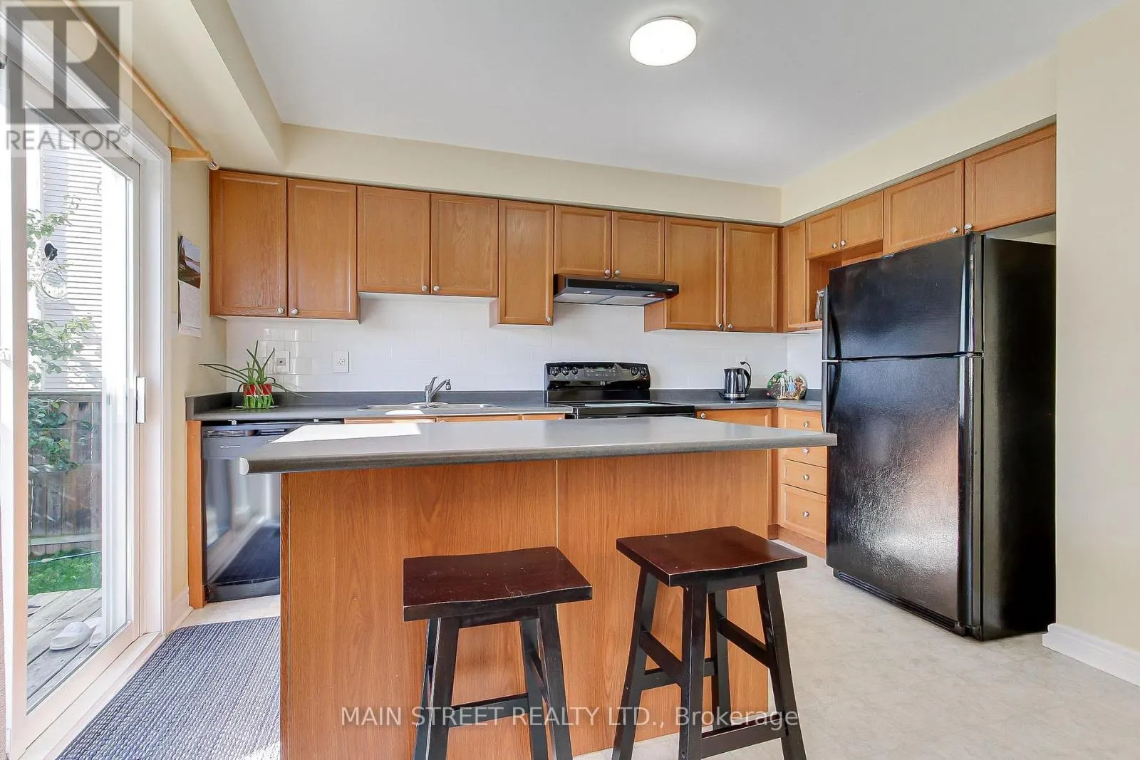 65 IAN DRIVE