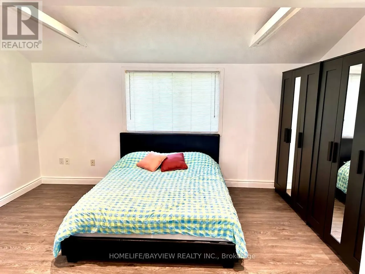 1119 POPLAR DRIVE