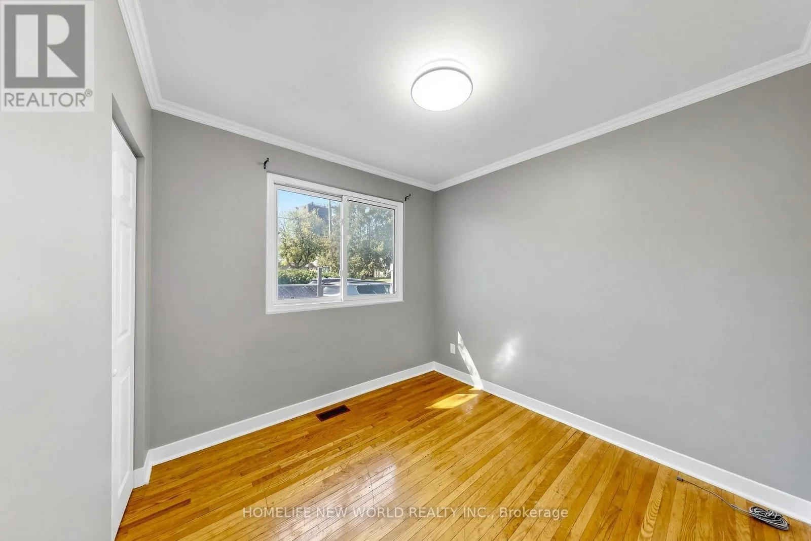65 WALTER AVENUE