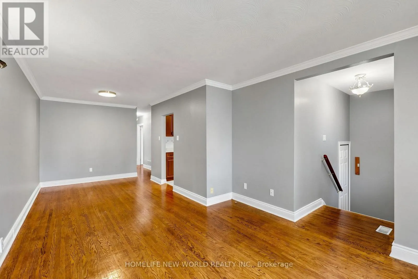 65 WALTER AVENUE