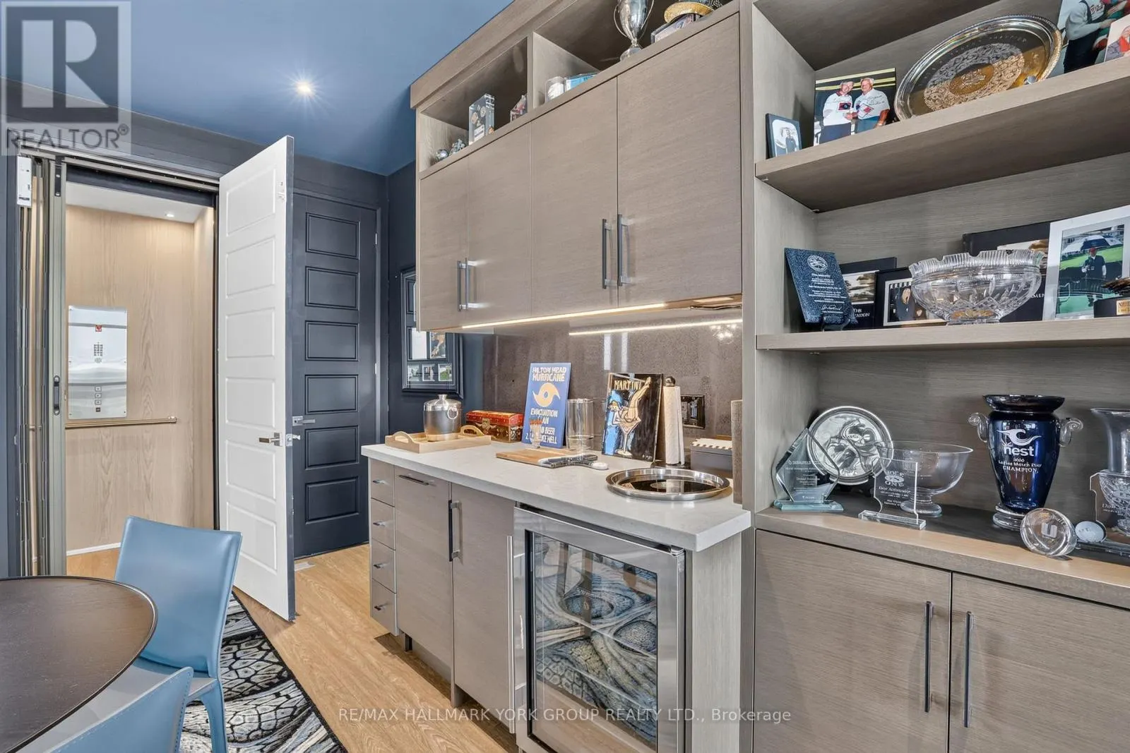 3764 FERRETTI COURT