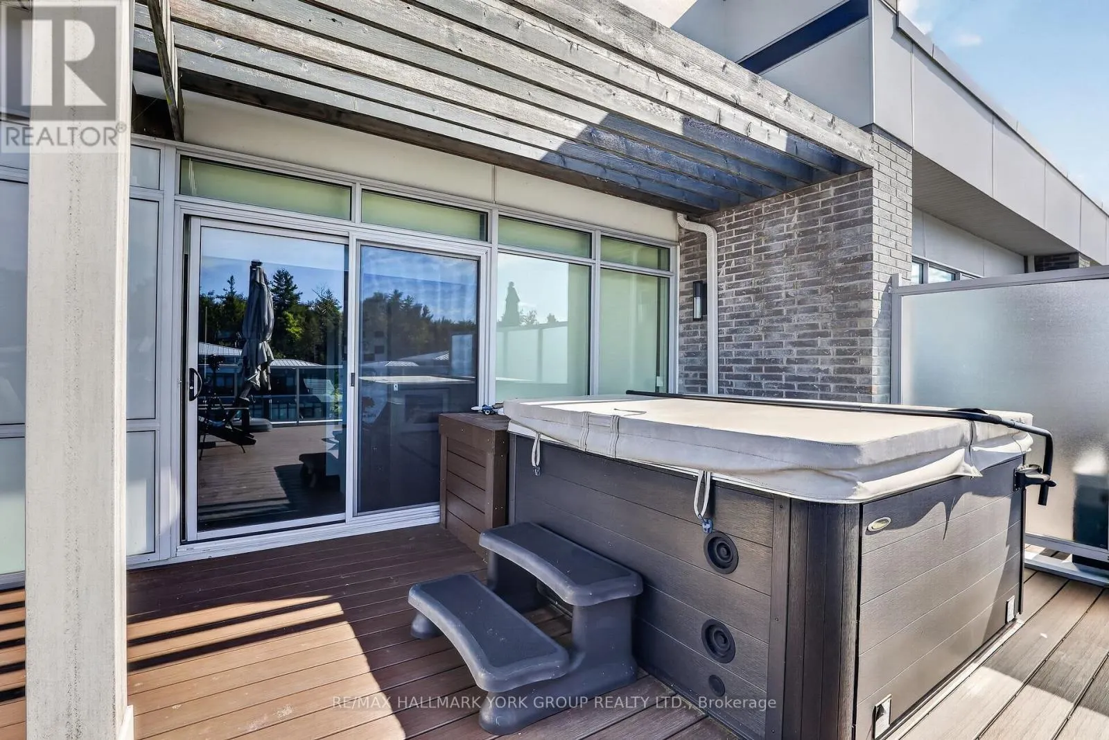 3764 FERRETTI COURT