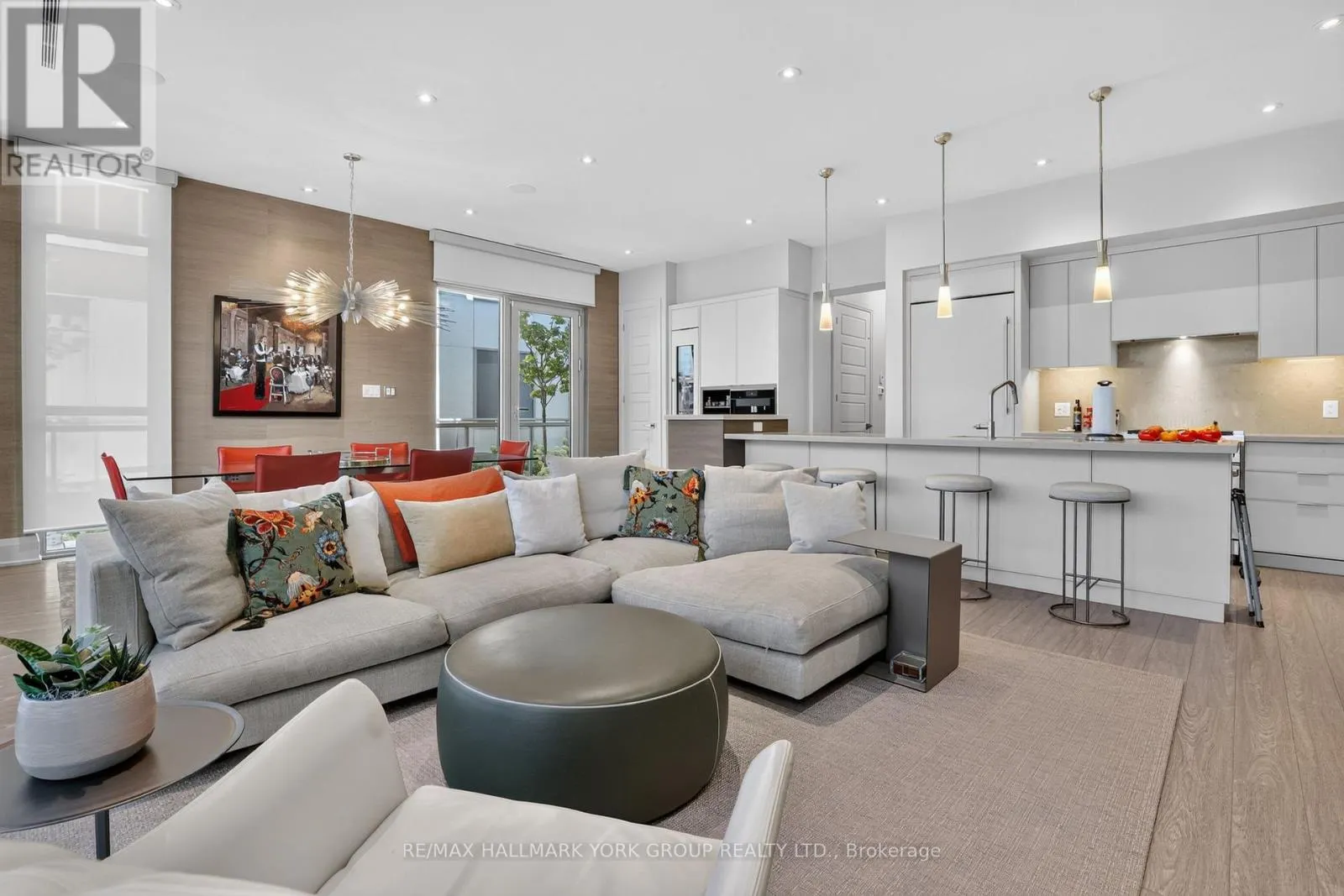 3764 FERRETTI COURT