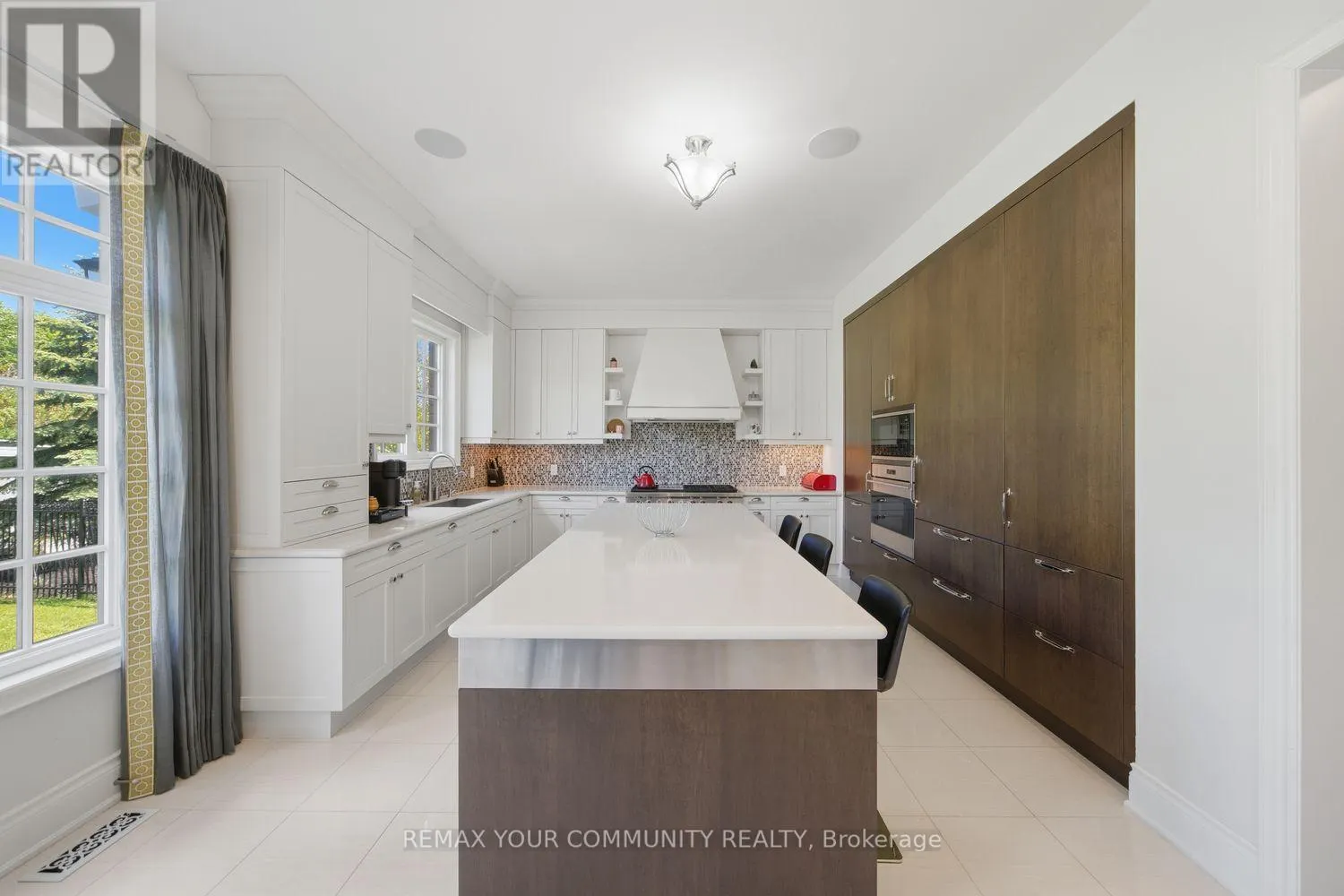 35 ANNSLEYWOOD COURT