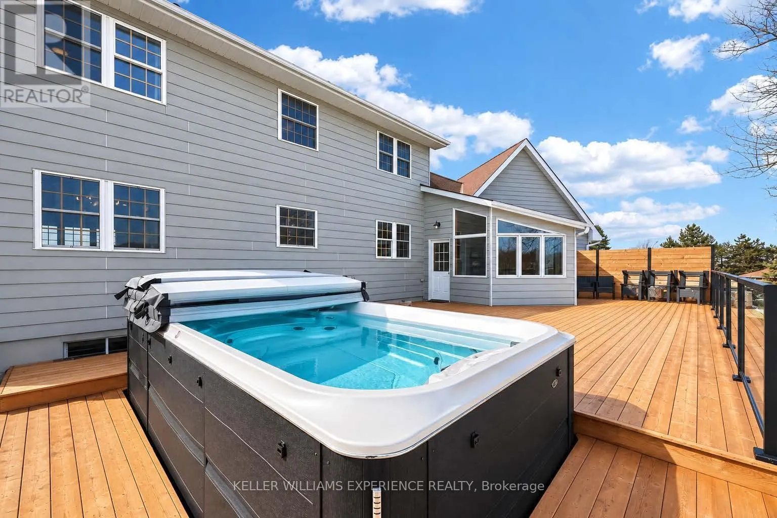 2 ALGONQUIN HEIGHTS COURT