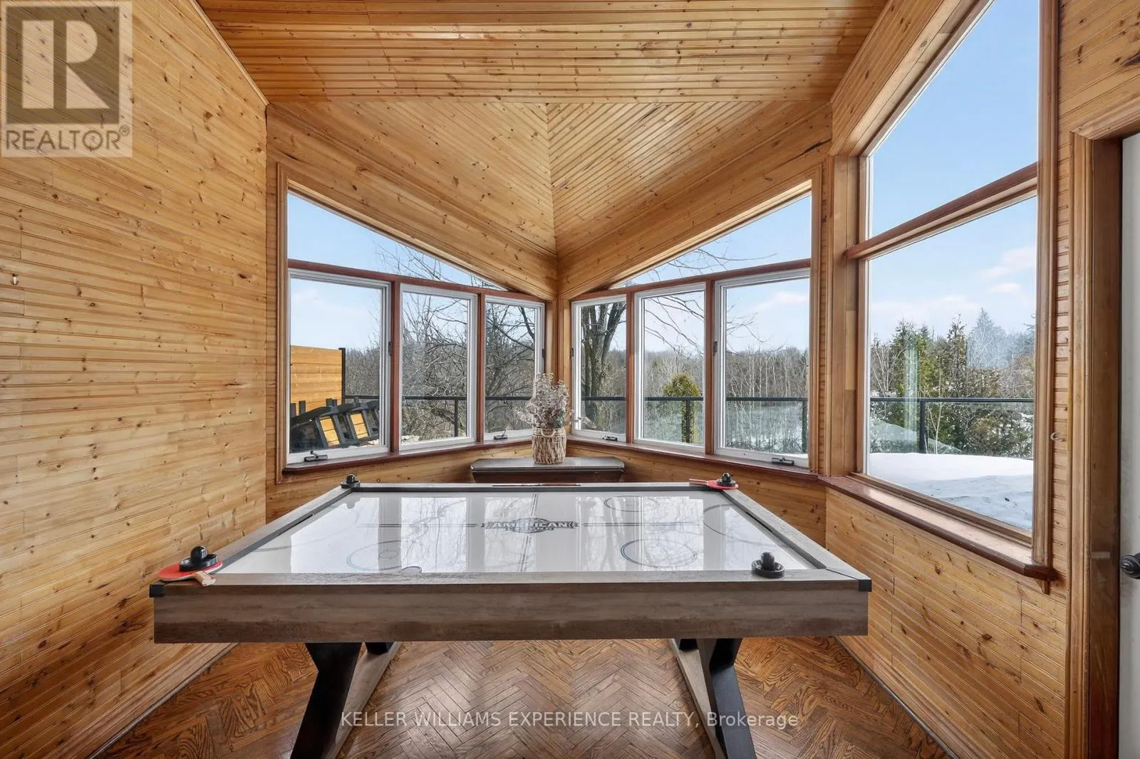 2 ALGONQUIN HEIGHTS COURT
