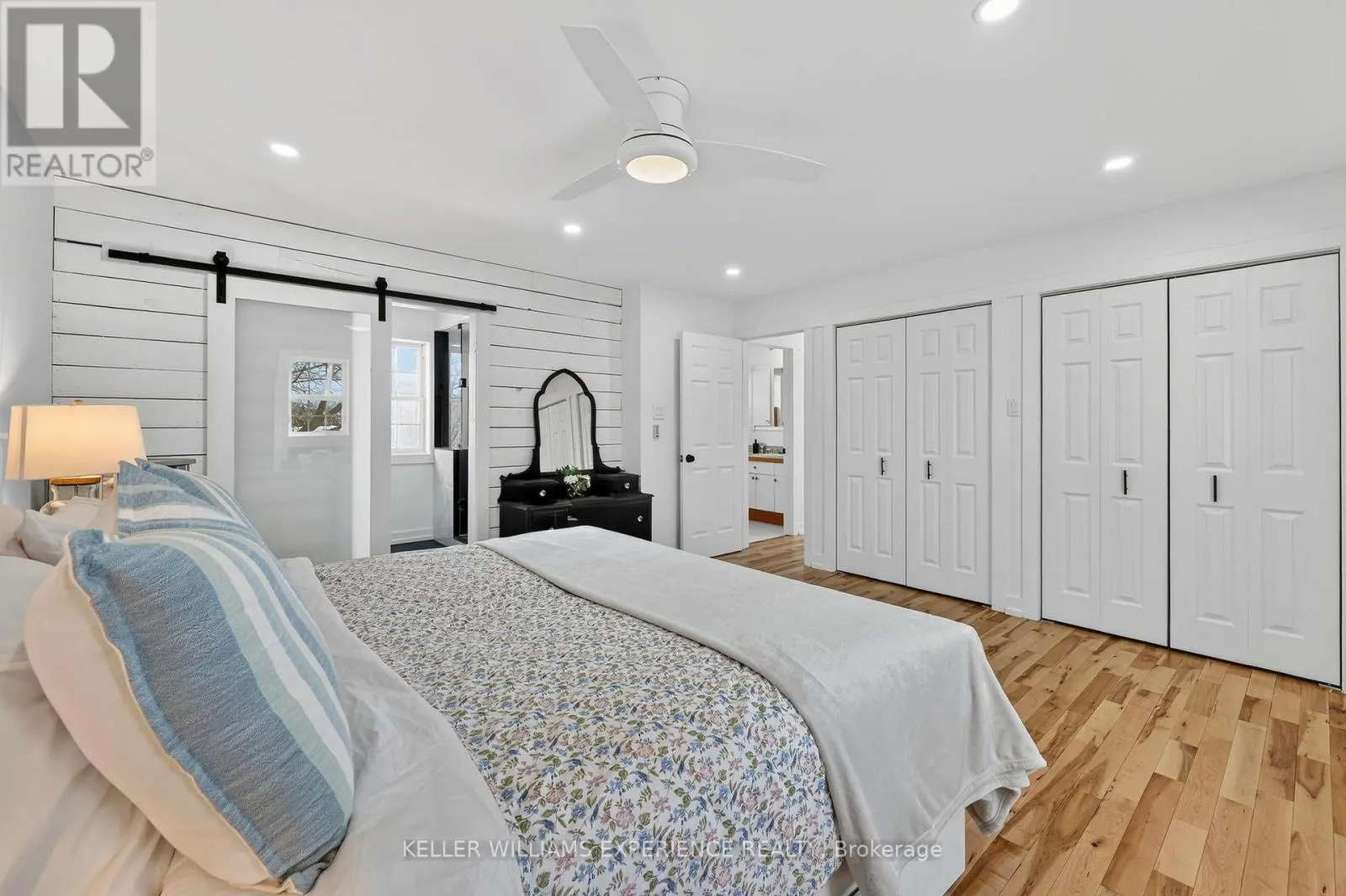 2 ALGONQUIN HEIGHTS COURT