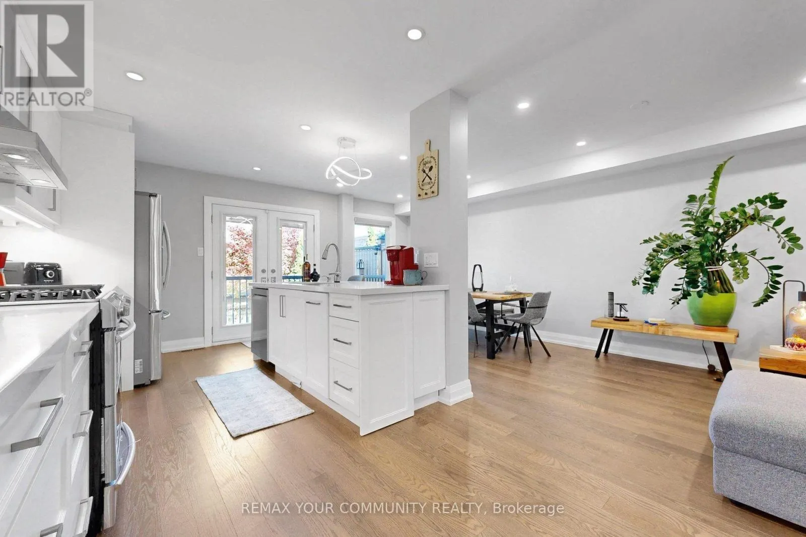 64 MUGFORD ROAD