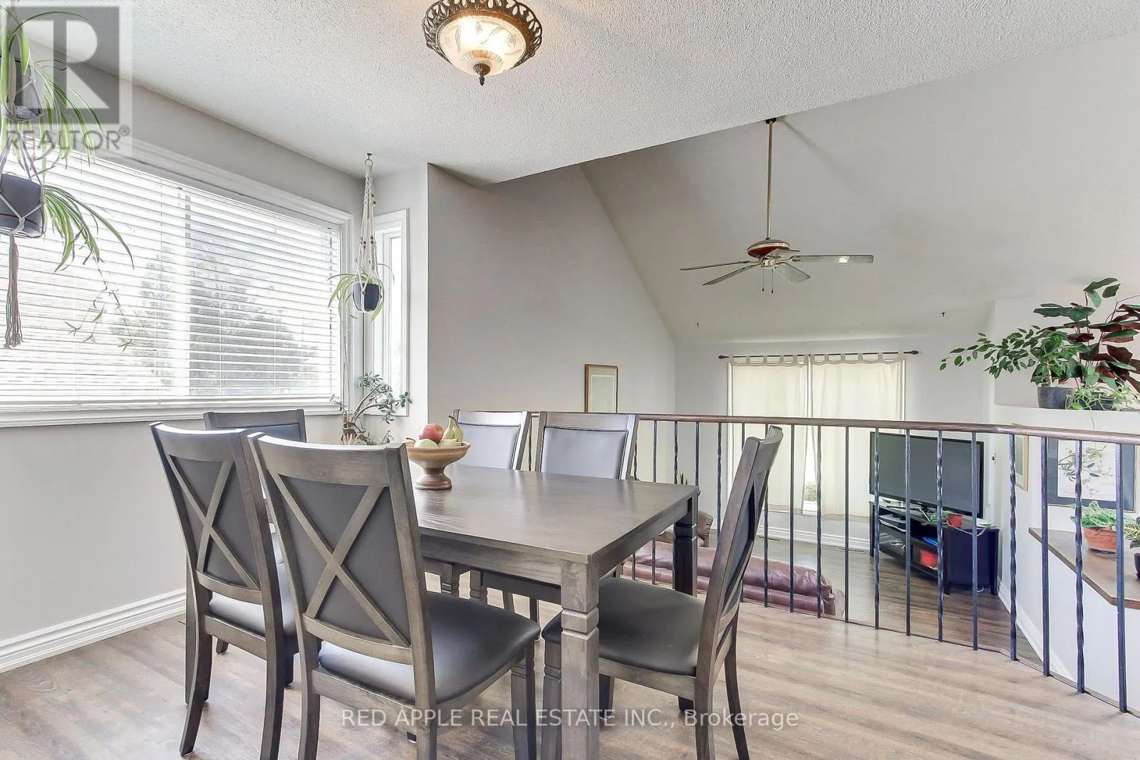 2277 SCYTHES STREET