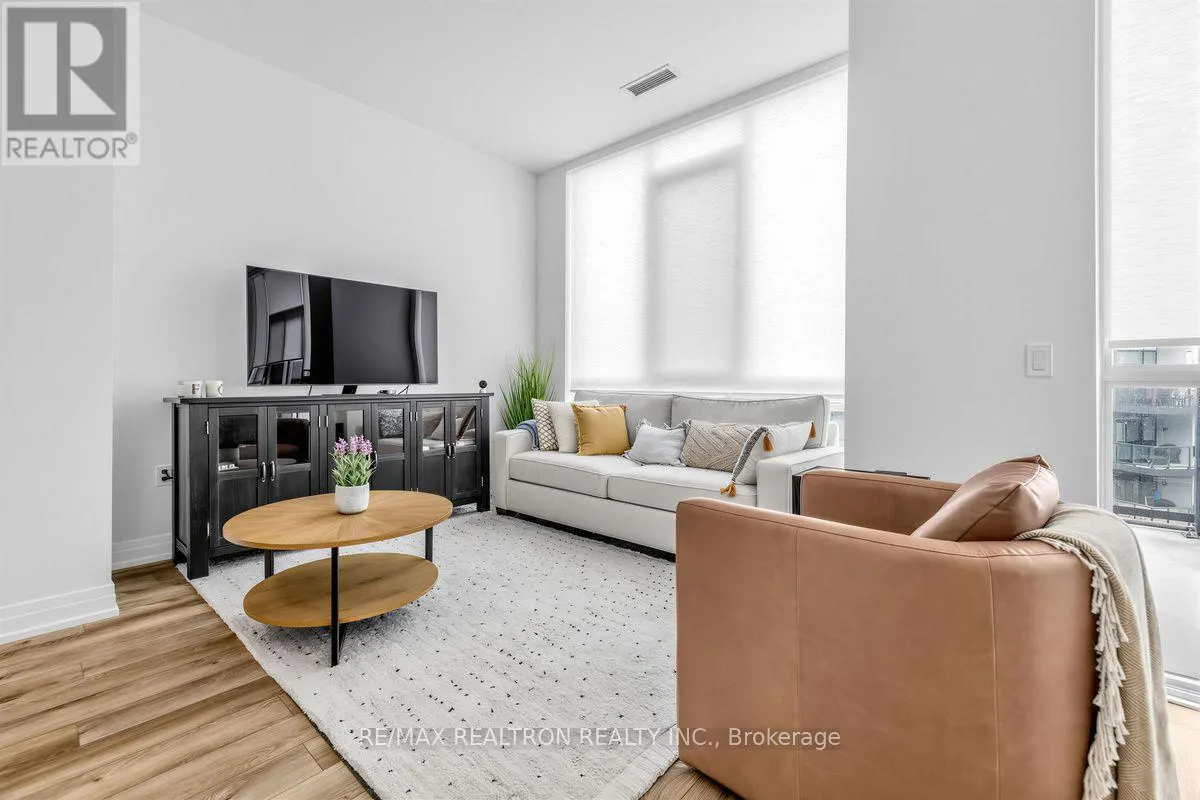 456 - 415 SEA RAY AVENUE