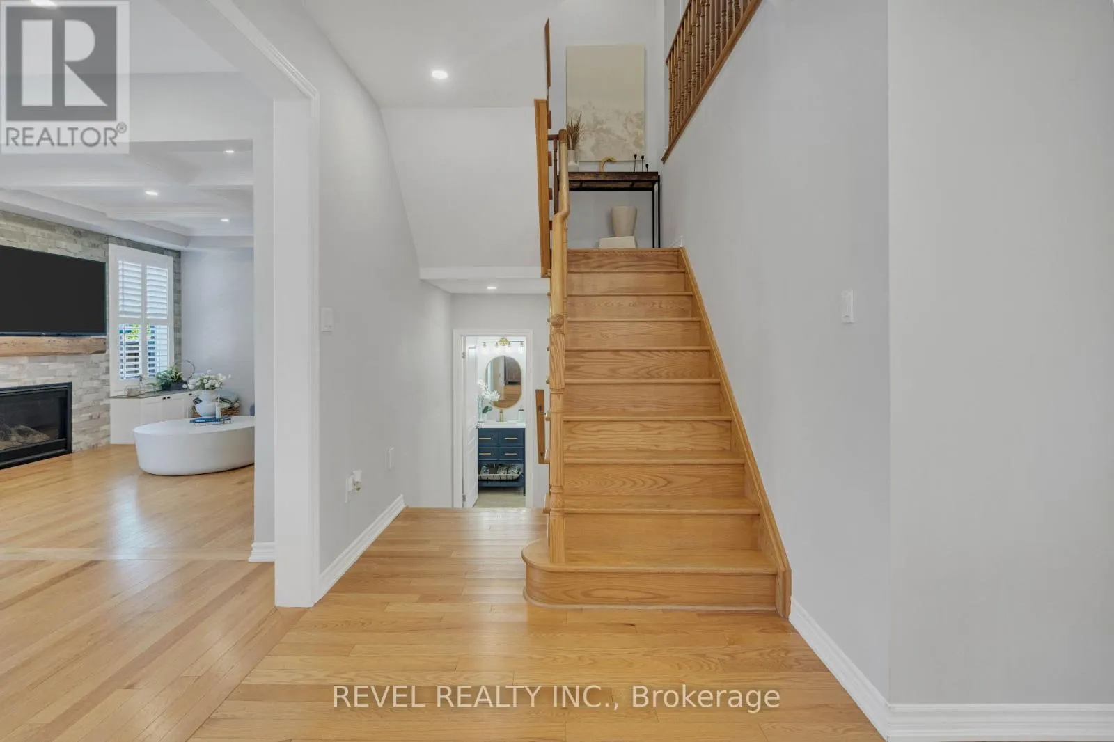 6 MCKAY AVENUE