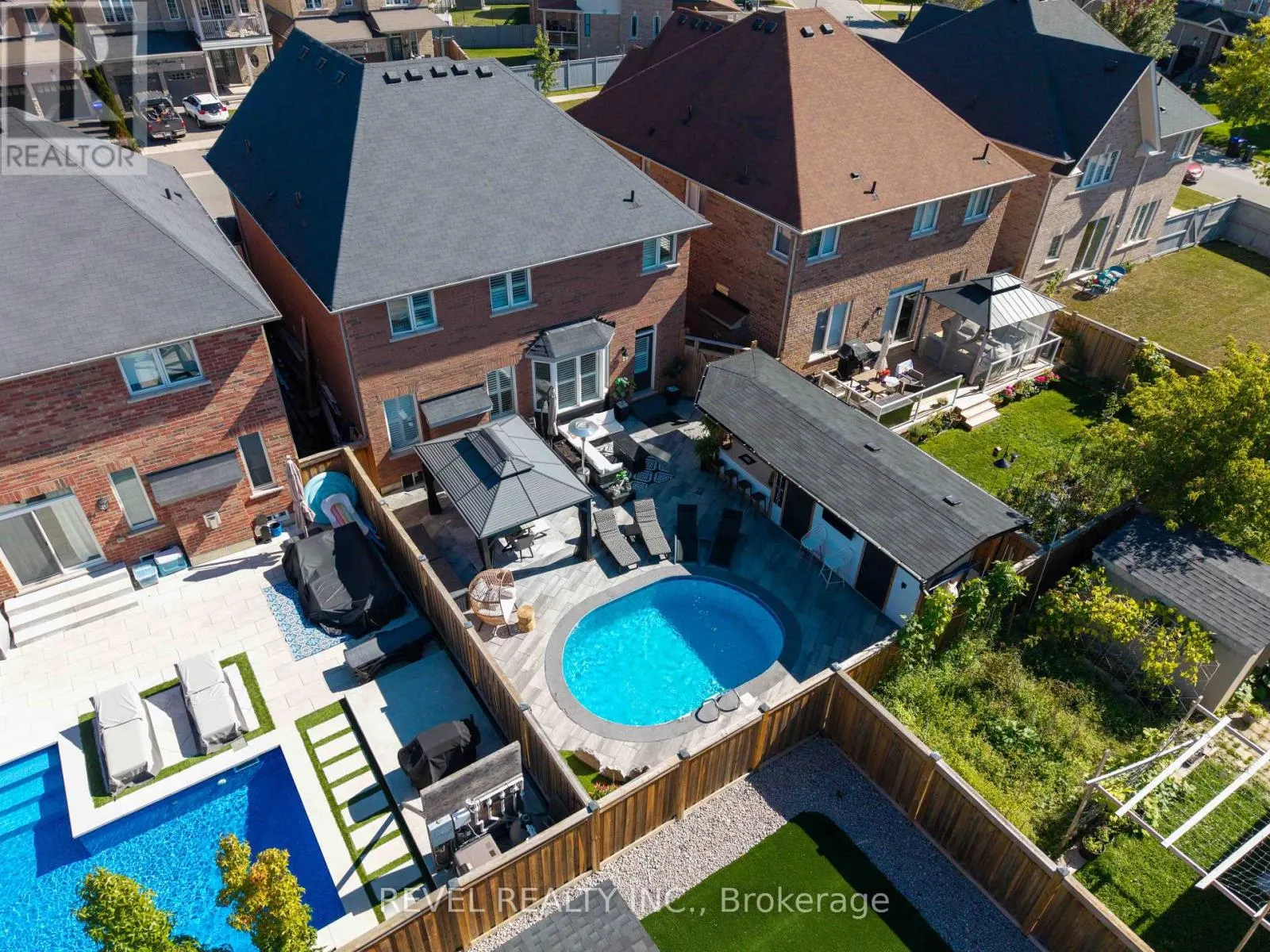 6 MCKAY AVENUE