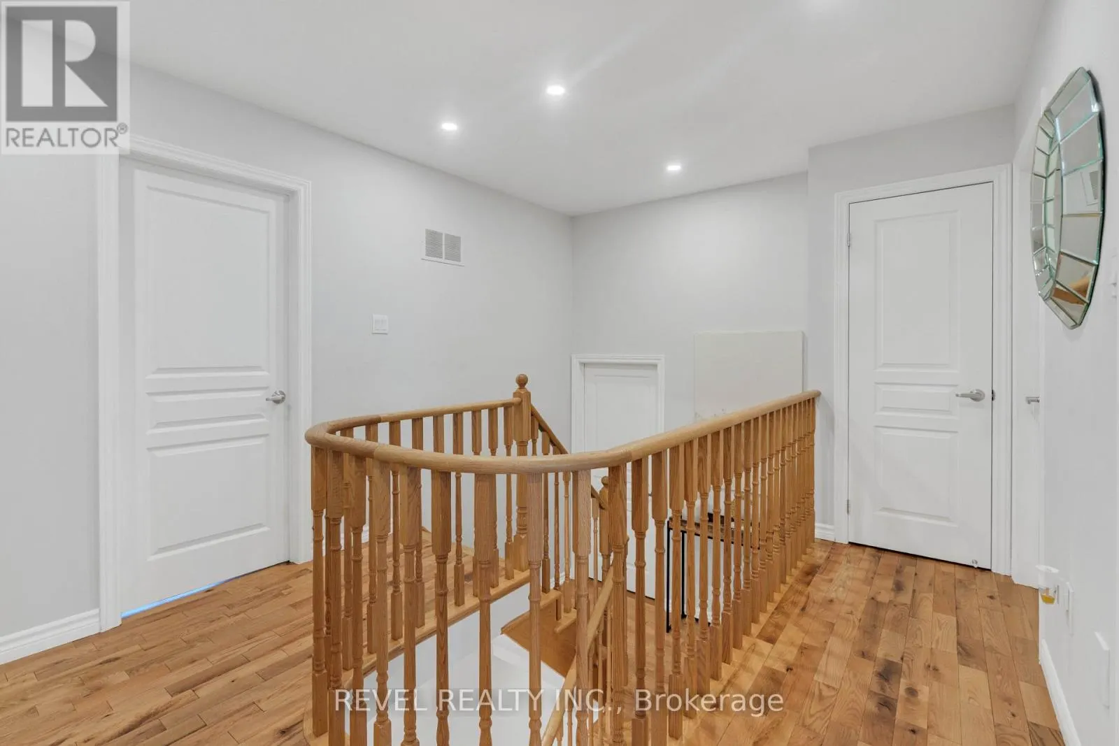 6 MCKAY AVENUE