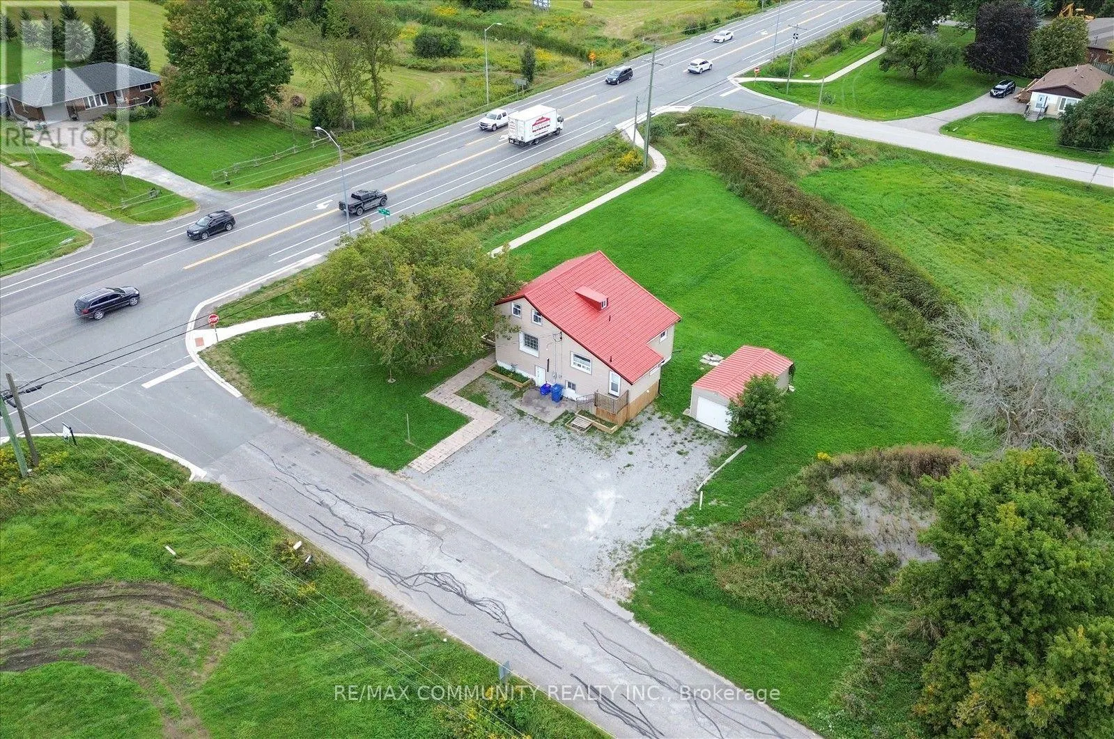 6 SUNKIST ROAD
