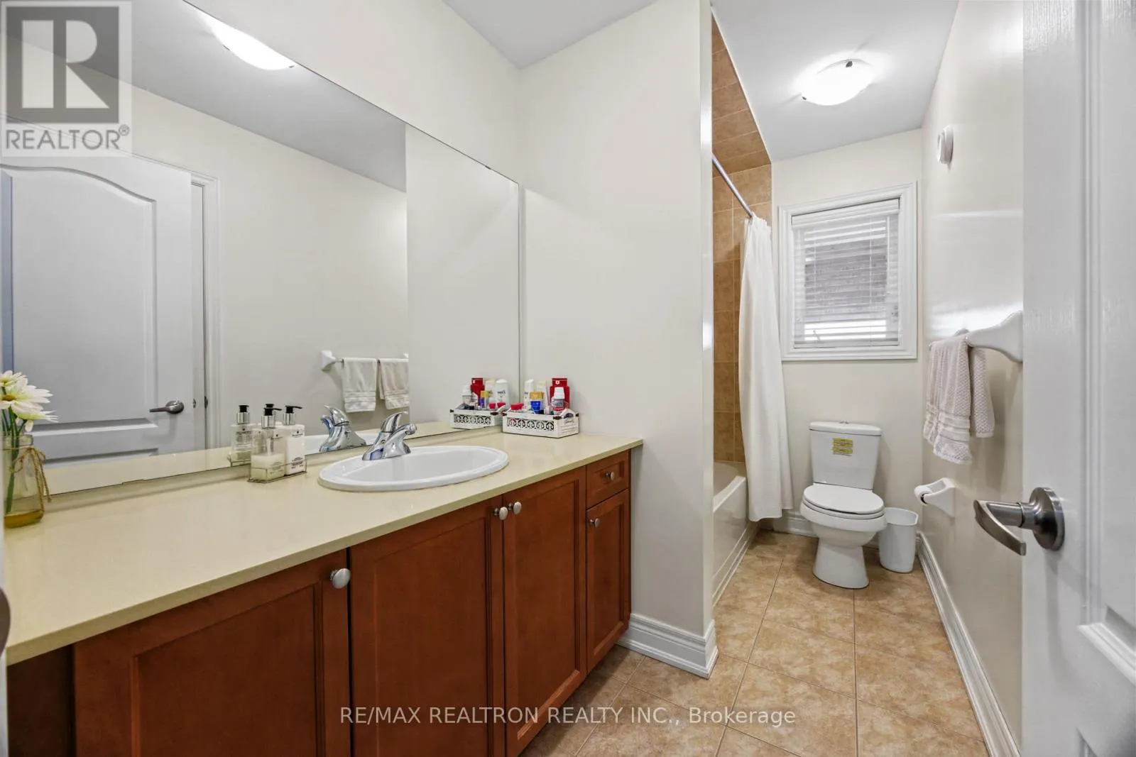 1158 QUAKER TRAIL