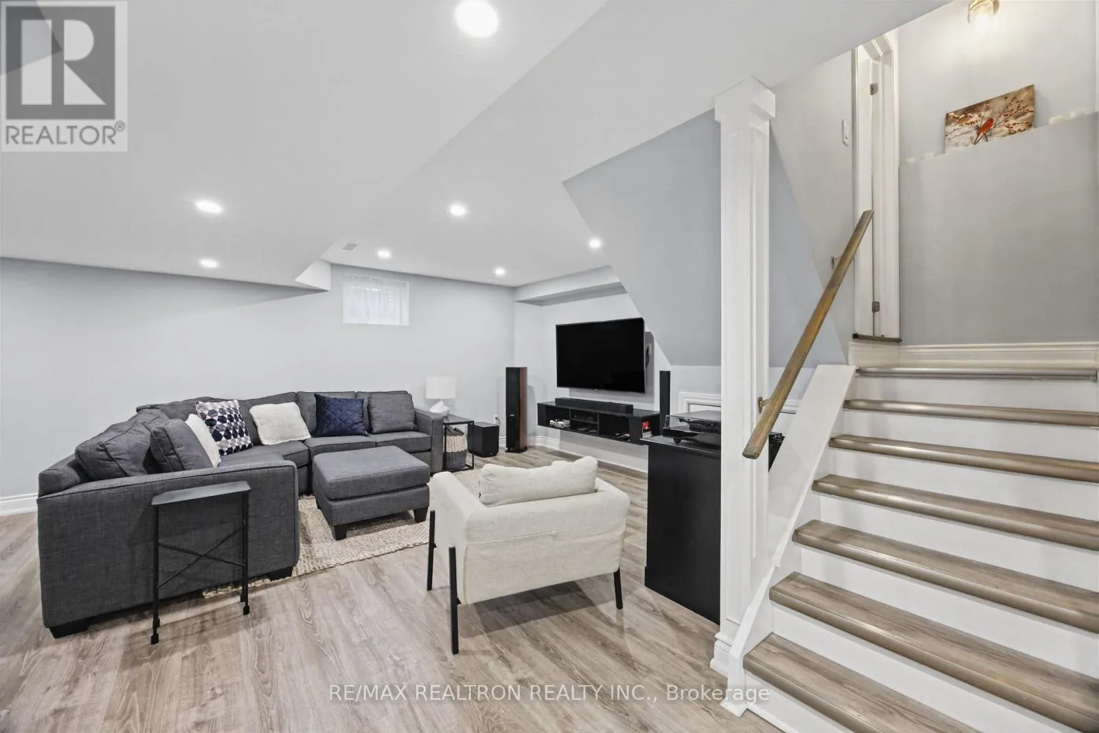 1158 QUAKER TRAIL