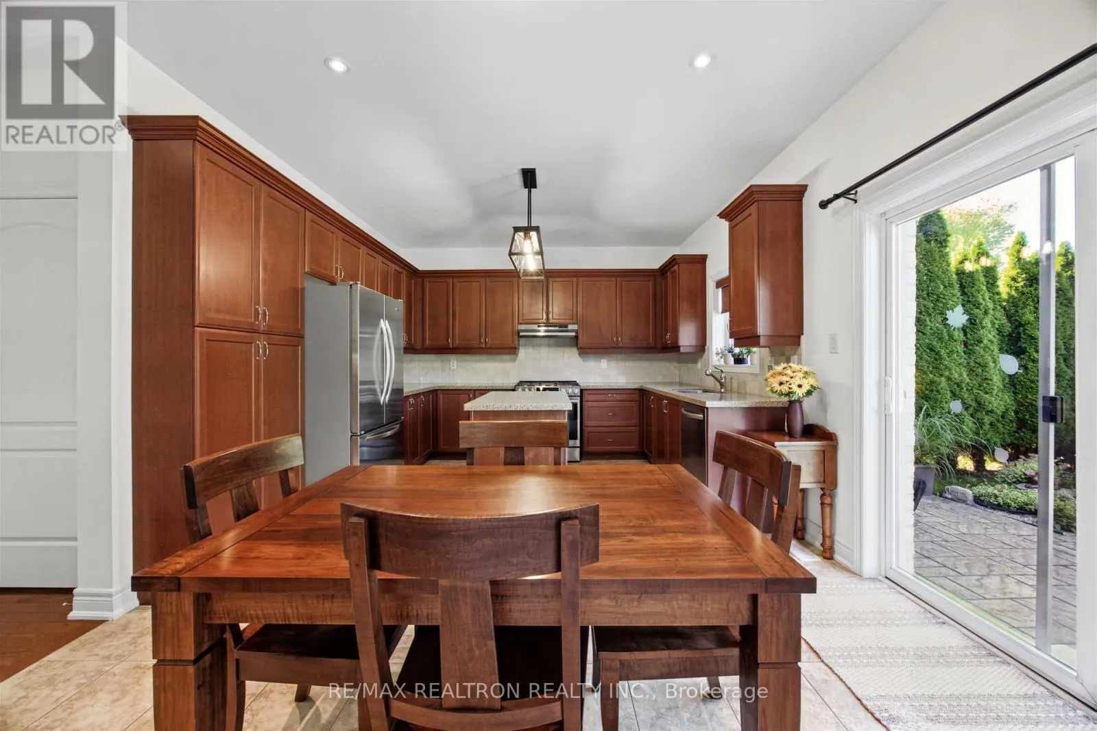 1158 QUAKER TRAIL